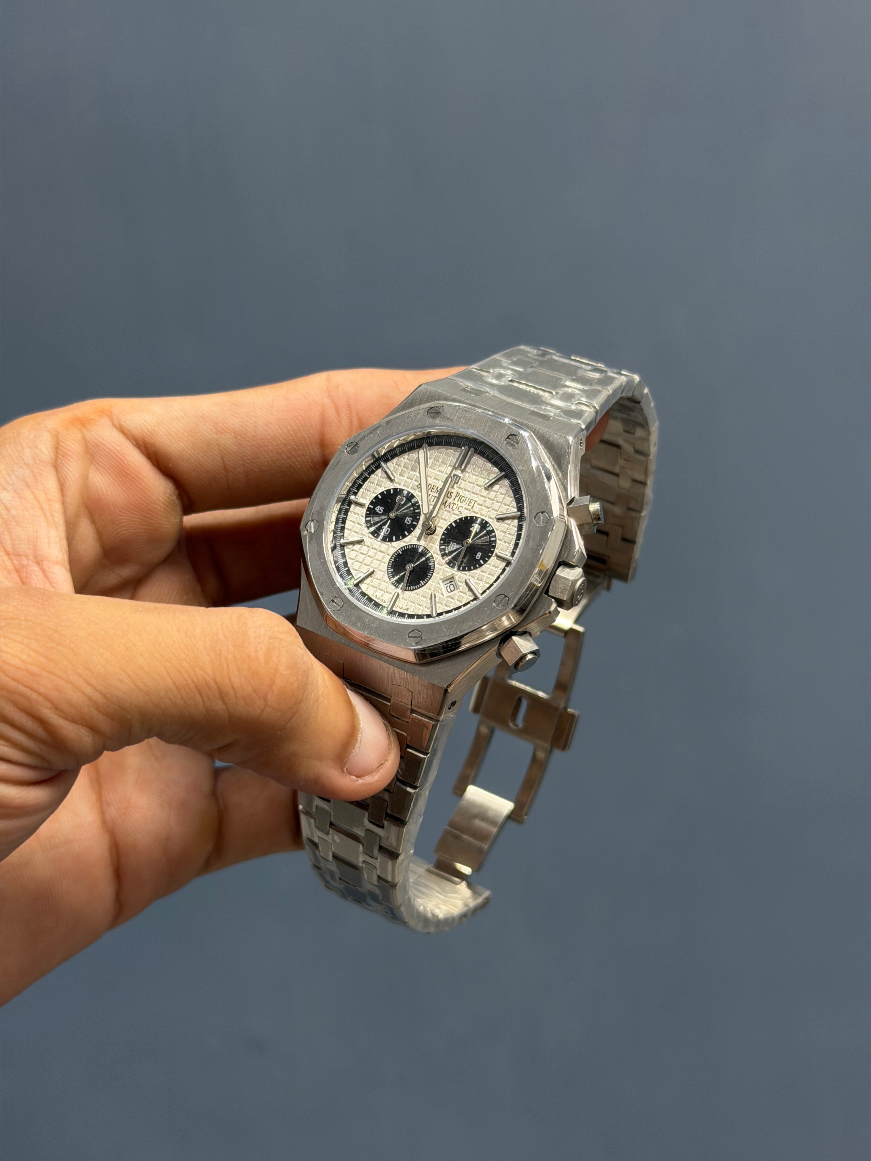 NEW COLLECTION CHRONOGRAPH SILVER WITH WHITE DIAL CHAIN WATCH