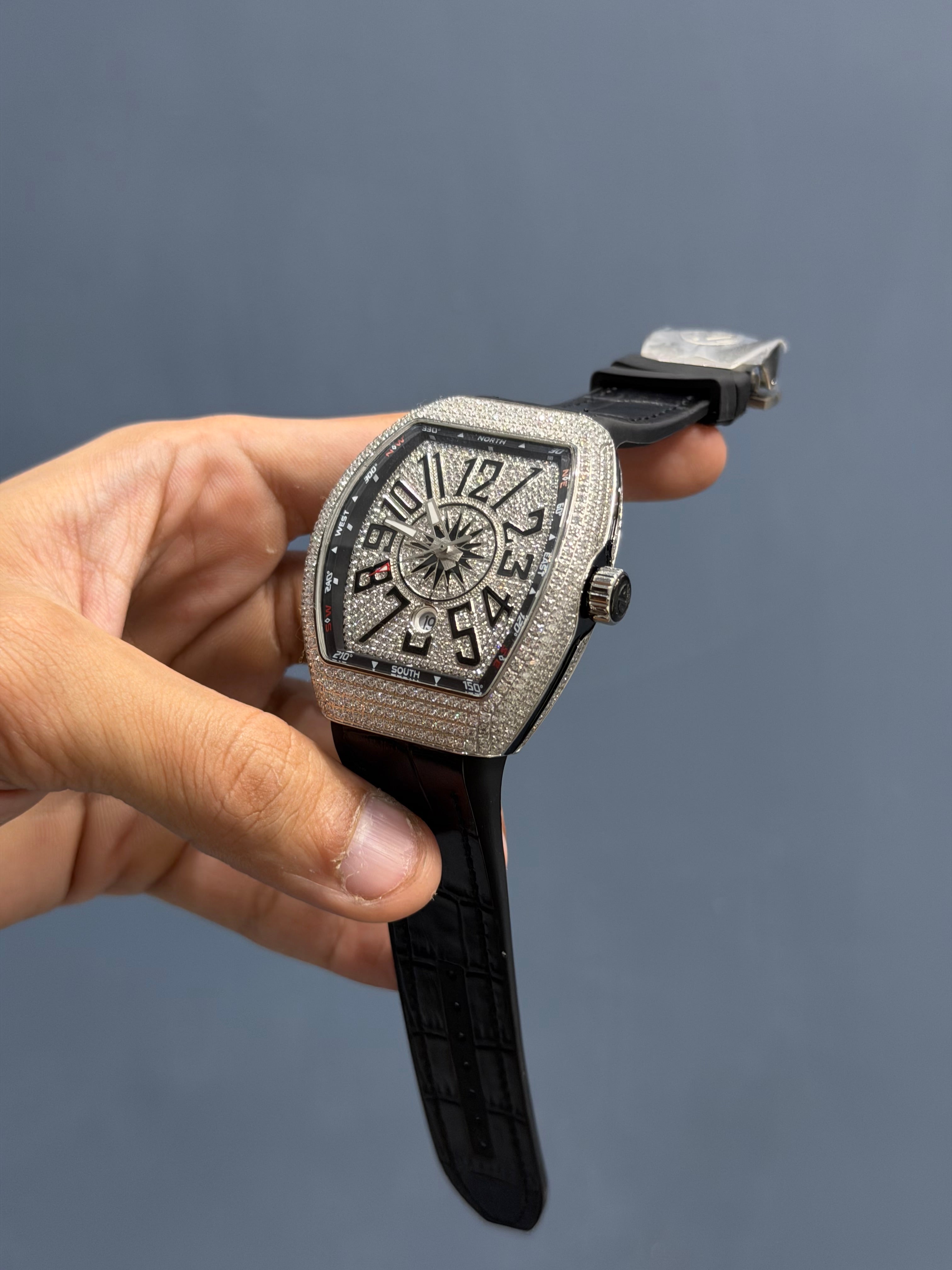 NEW COLLECTION SILVER STONE CASE & DIAL WITH BLACK LEATHER STRAP
