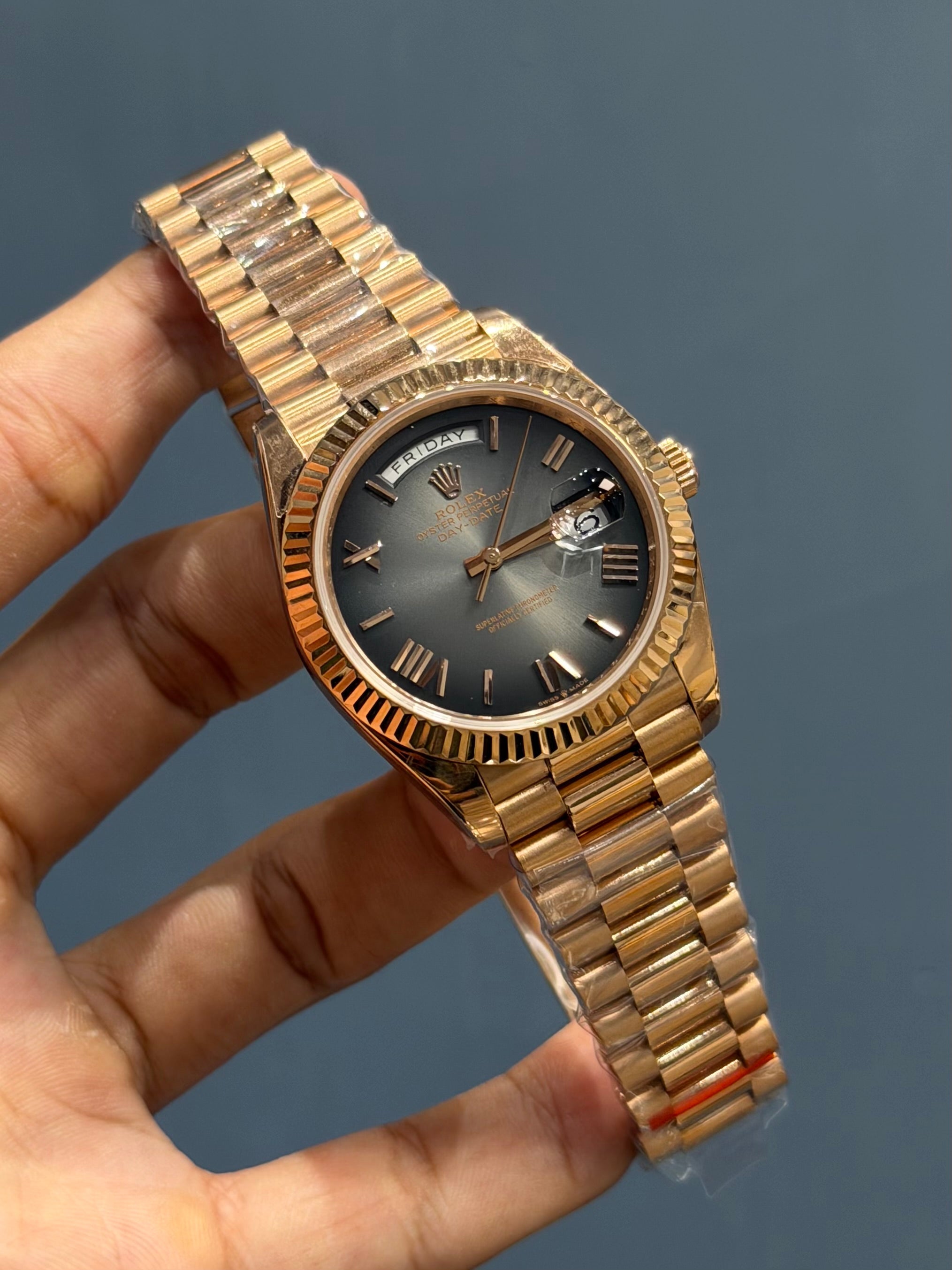 NEW COLLECTION 40 ROSE GOLD WITH OMBRE DIAL & FLUTED BEZEL AUTOMATIC WATCH BP MADE