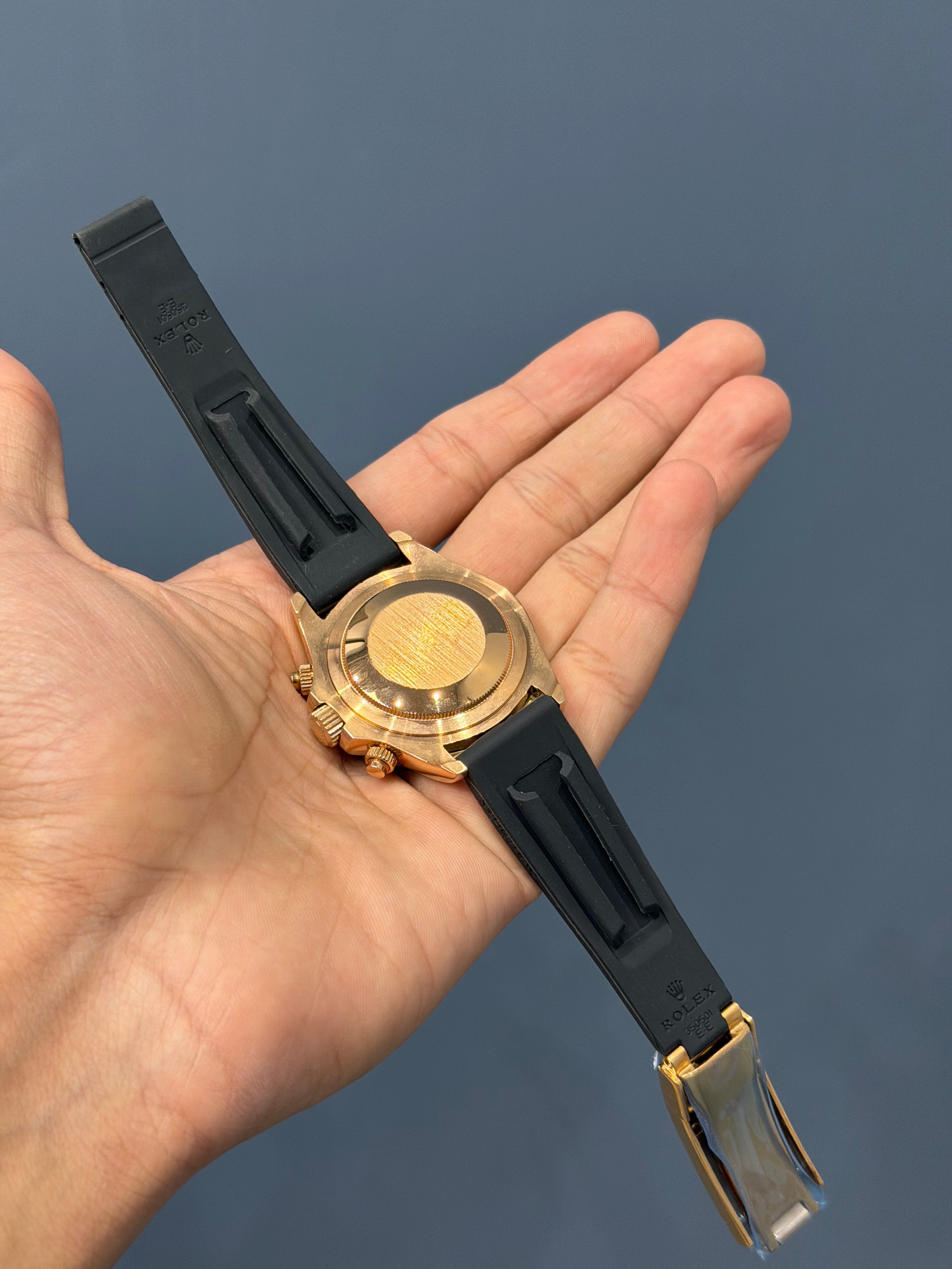 NEW COLLECTION CHRONOGRAPH 40 ROSE GOLD CASE WITH BLACK DIAL & RUBBER STRAP