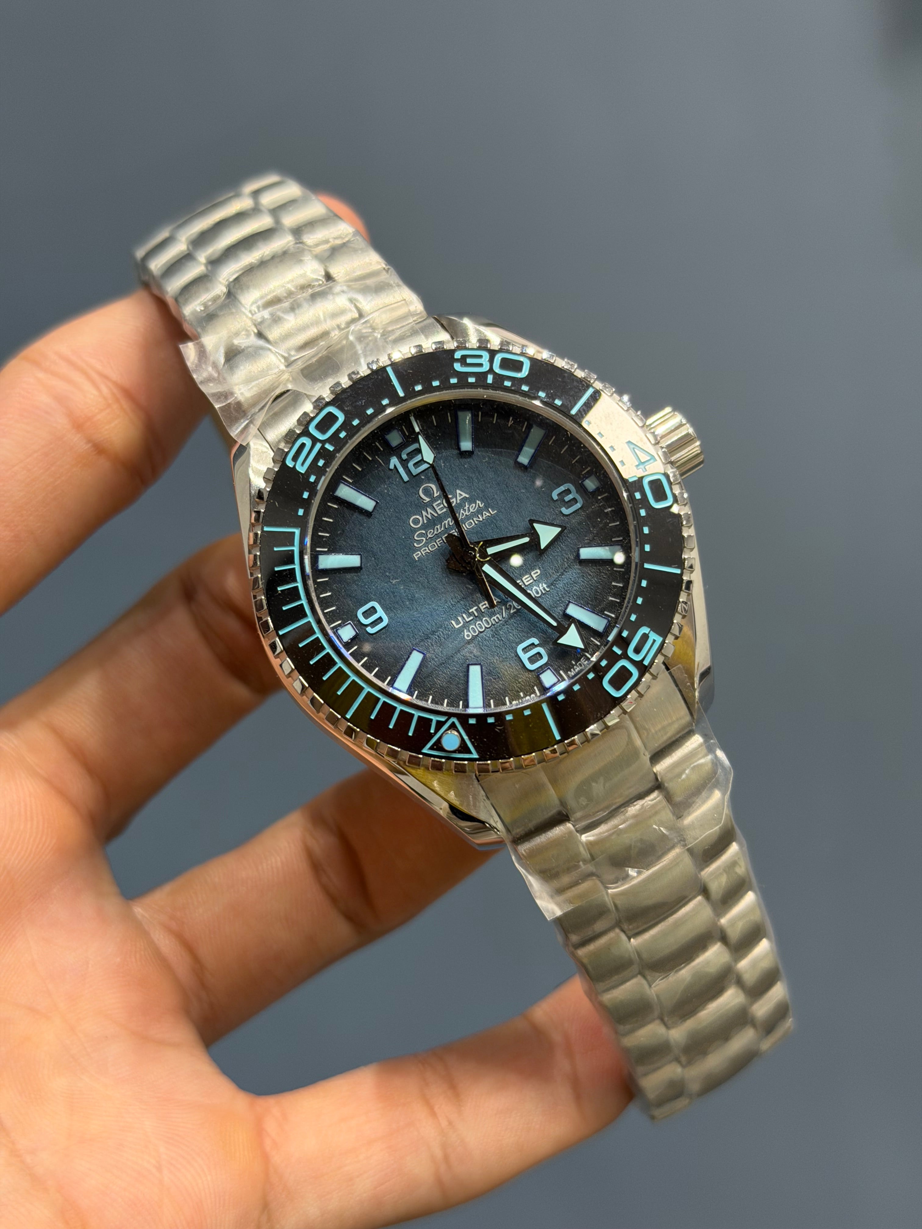 NEW COLLECTION AUTOMATIC SILVER WITH BLUE DIAL CHAIN WATCH