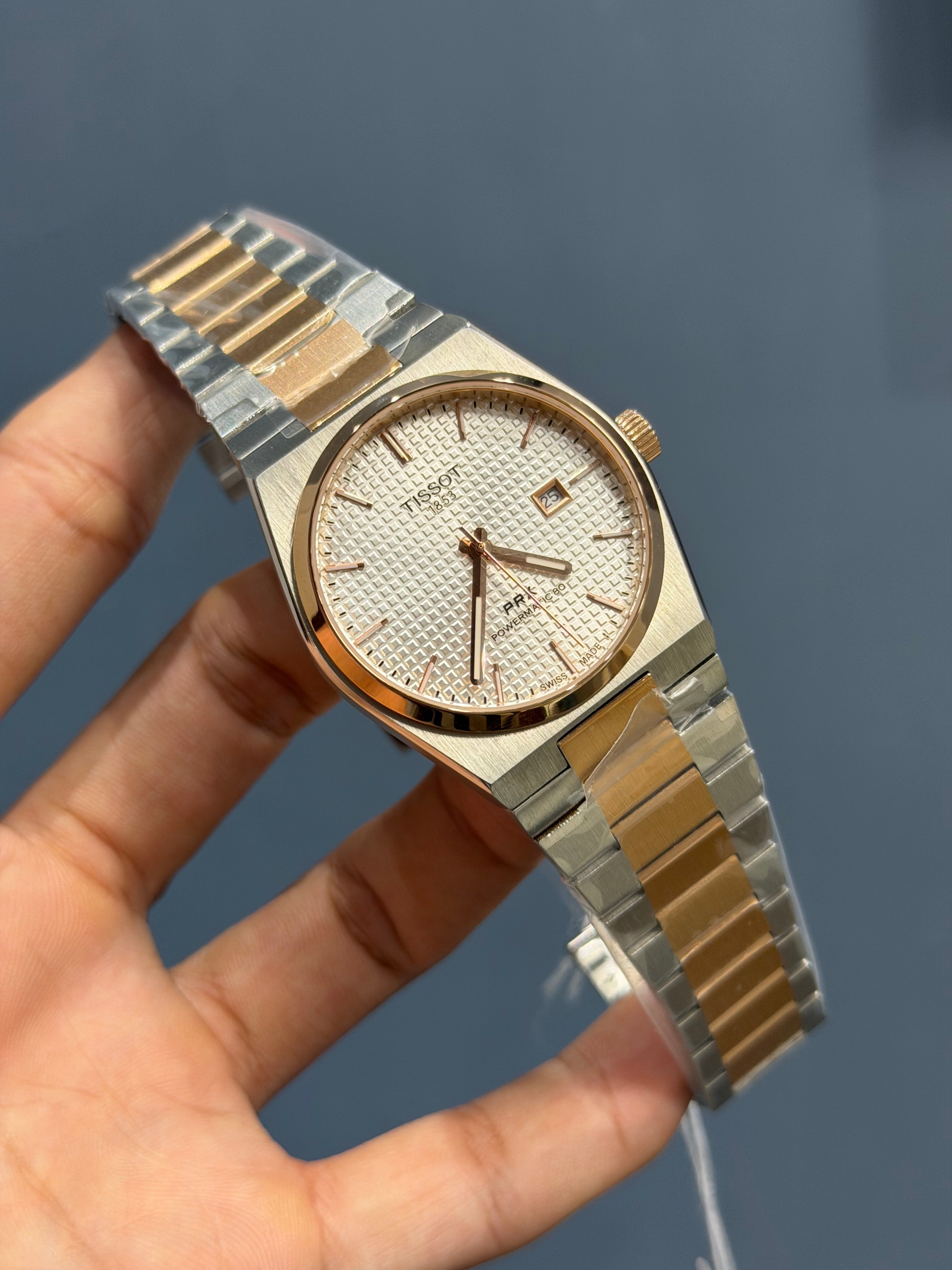 NEW COLLECTION TWOTONE ROSE & WHITE TEXTURED DIAL STAINLESS STEEL QUARTZ WATCH