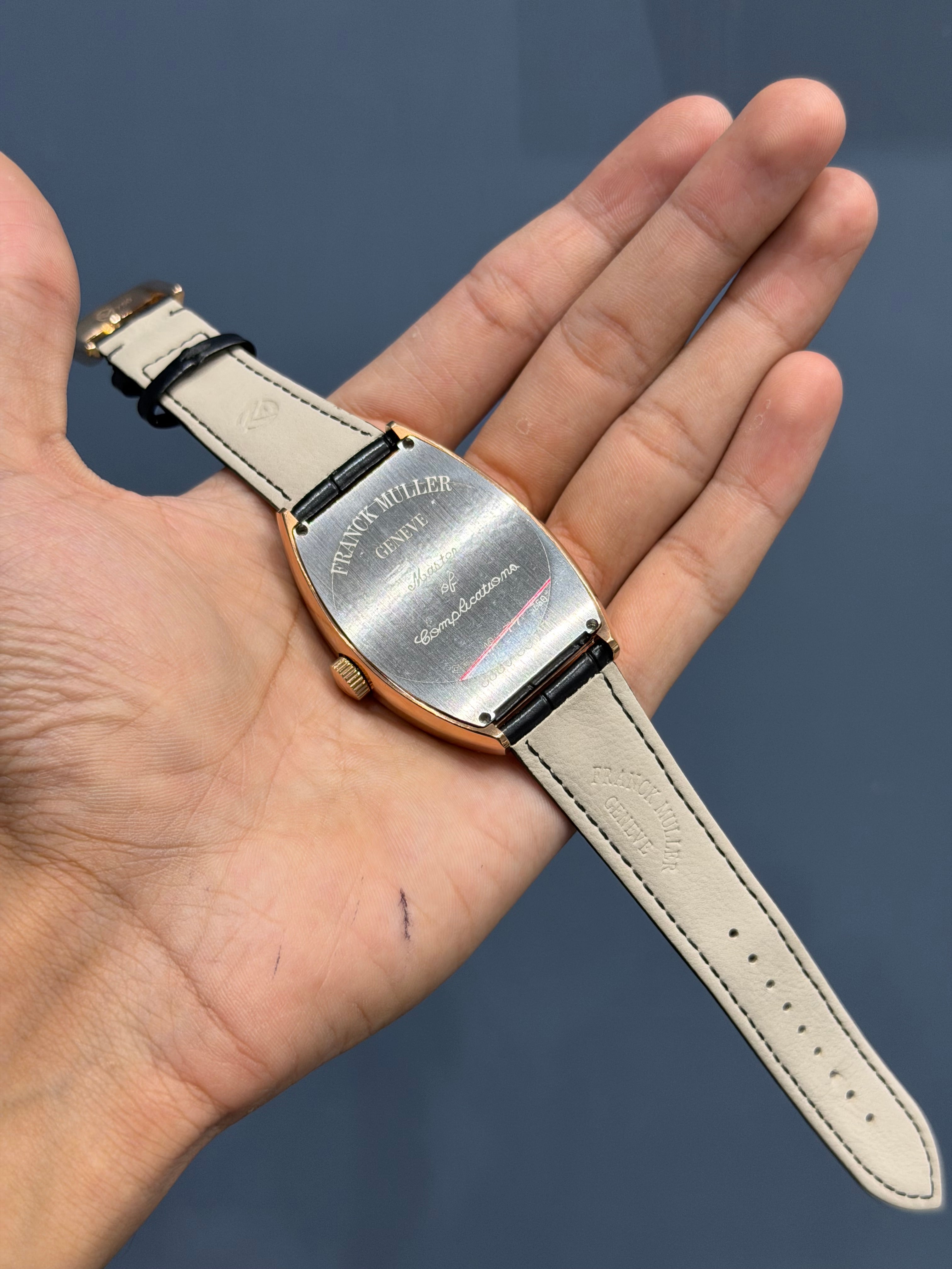 NEW COLLECTION ROSE CASE WITH BLACK DIAL AND BLACK LEATHER STRAP
