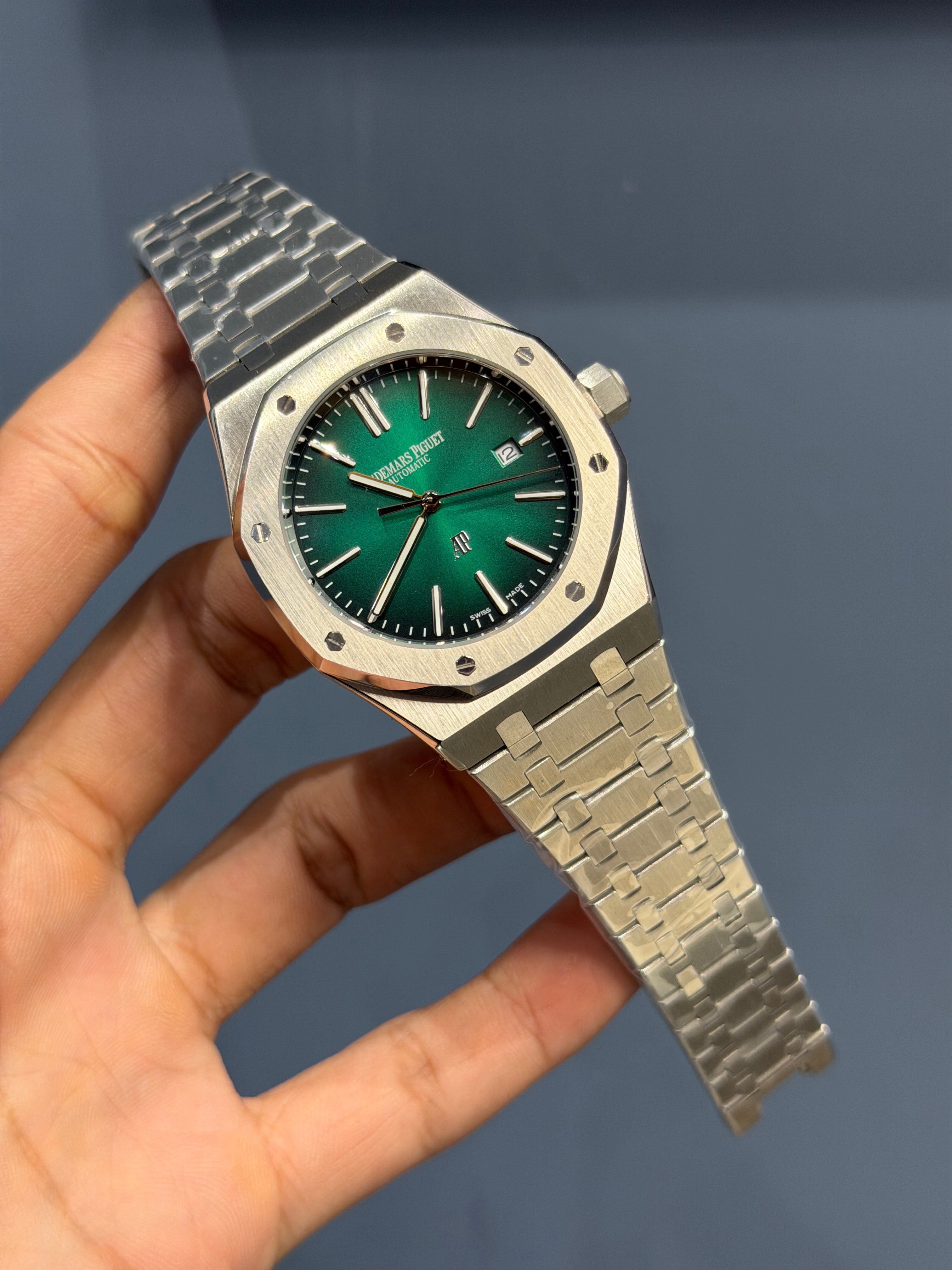 NEW COLLECTION SILVER WITH GREEN DIAL CHAIN WATCH FOR MEN