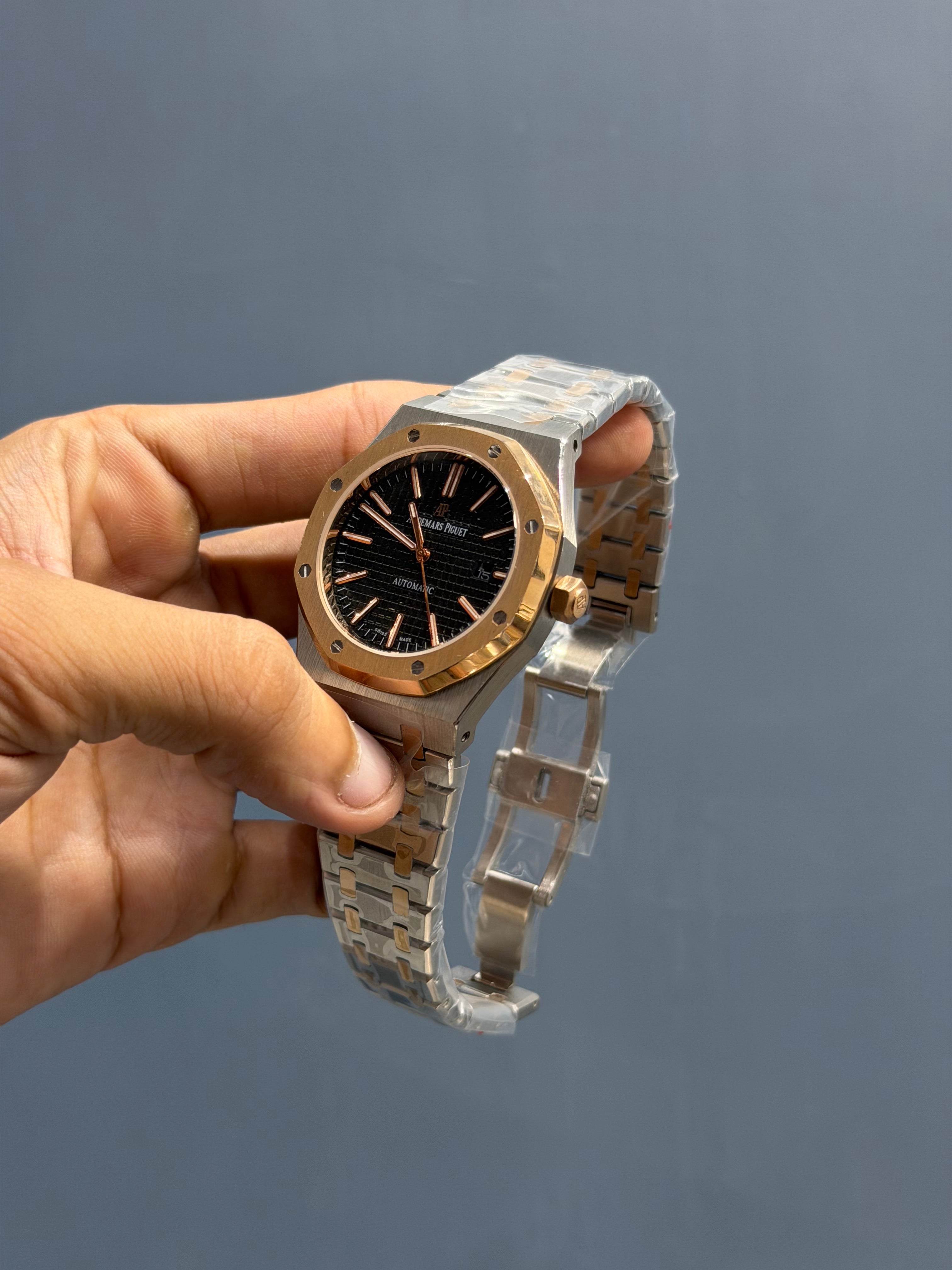 NEW COLLECTION ROSE TWOTONE WITH BLACK DIAL CHAIN WATCH FOR MEN