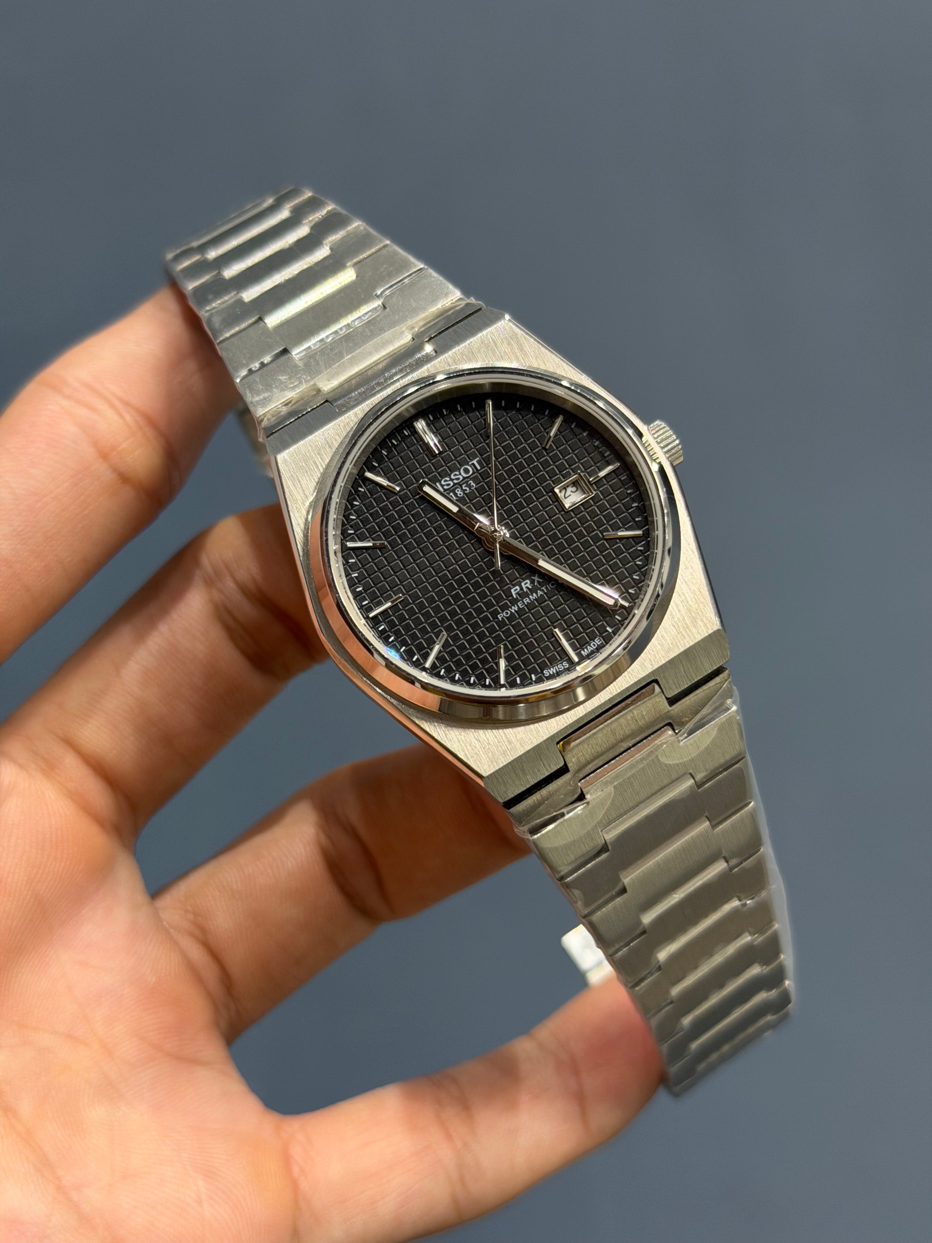 NEW COLLECTION SILVER WITH BLACK TEXTURED DIAL STAINLESS STEEL AUTOMATIC WATCH