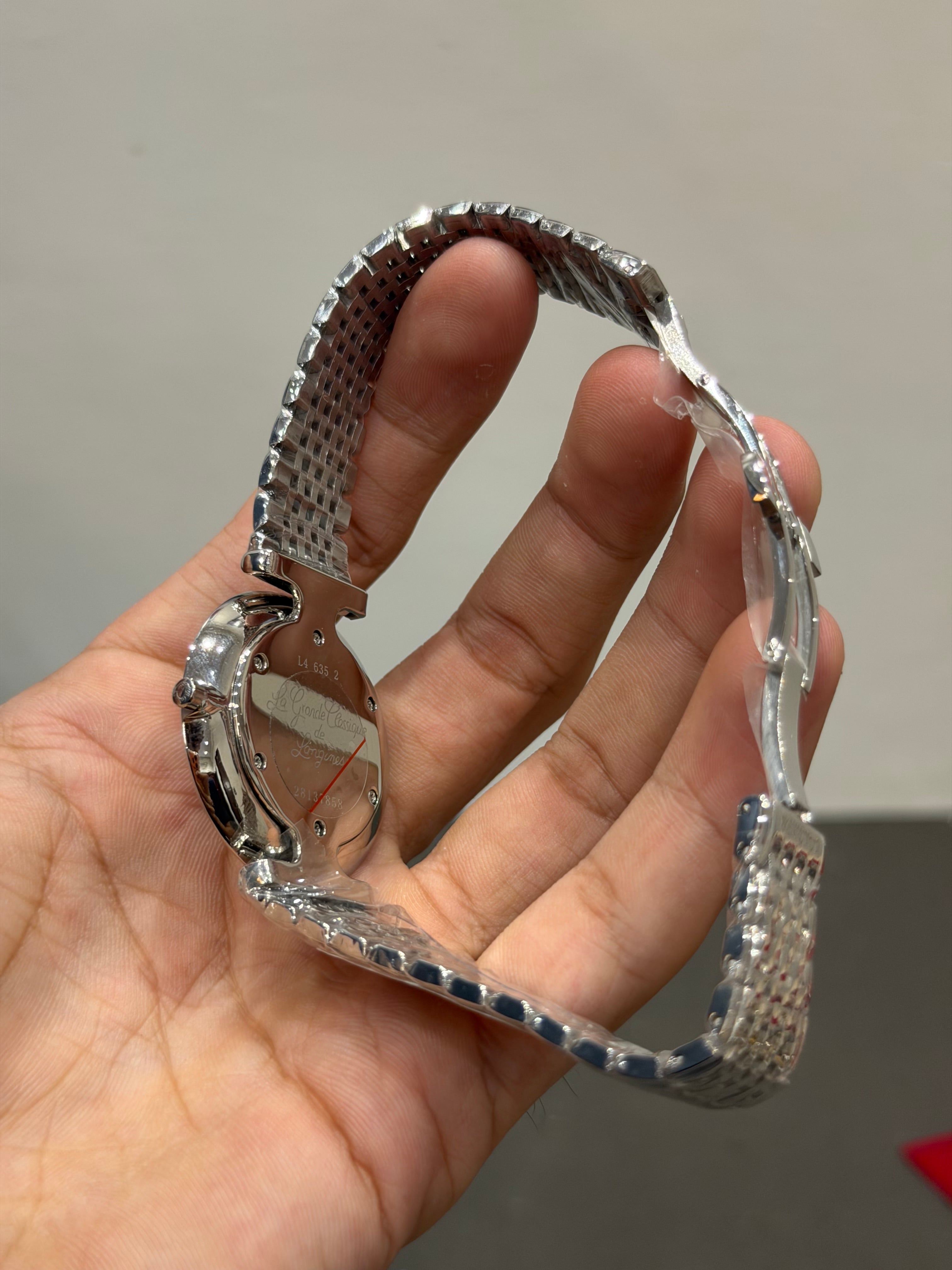 NEW COLLECTION SILVER WITH BLUE DIAL SHORT FIGURE CHAIN WATCH