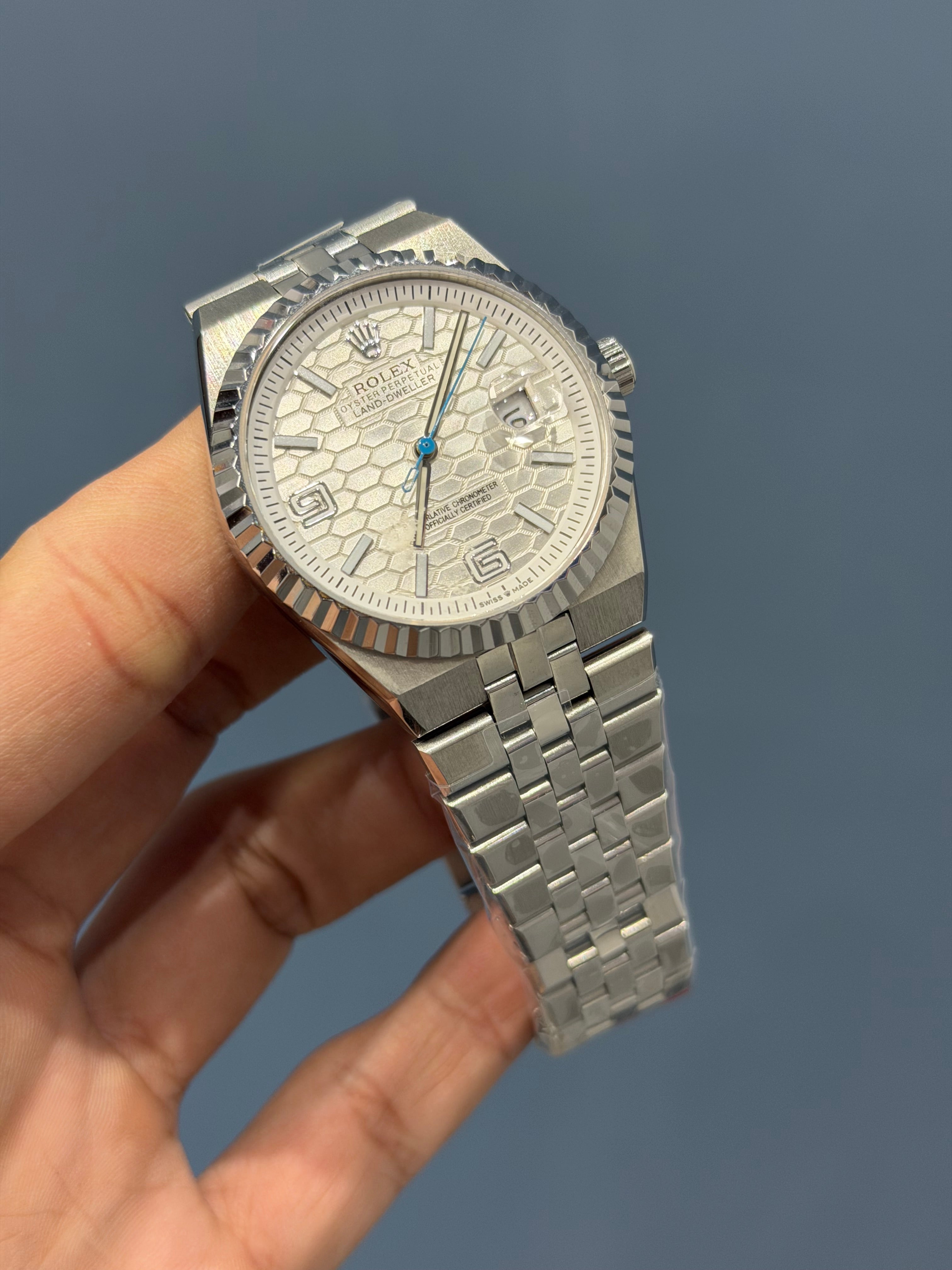 NEW COLLECTION 40 SILVER CHAIN WITH WHITE DIAL AUTOMATIC WATCH ZR FACTORY ￼