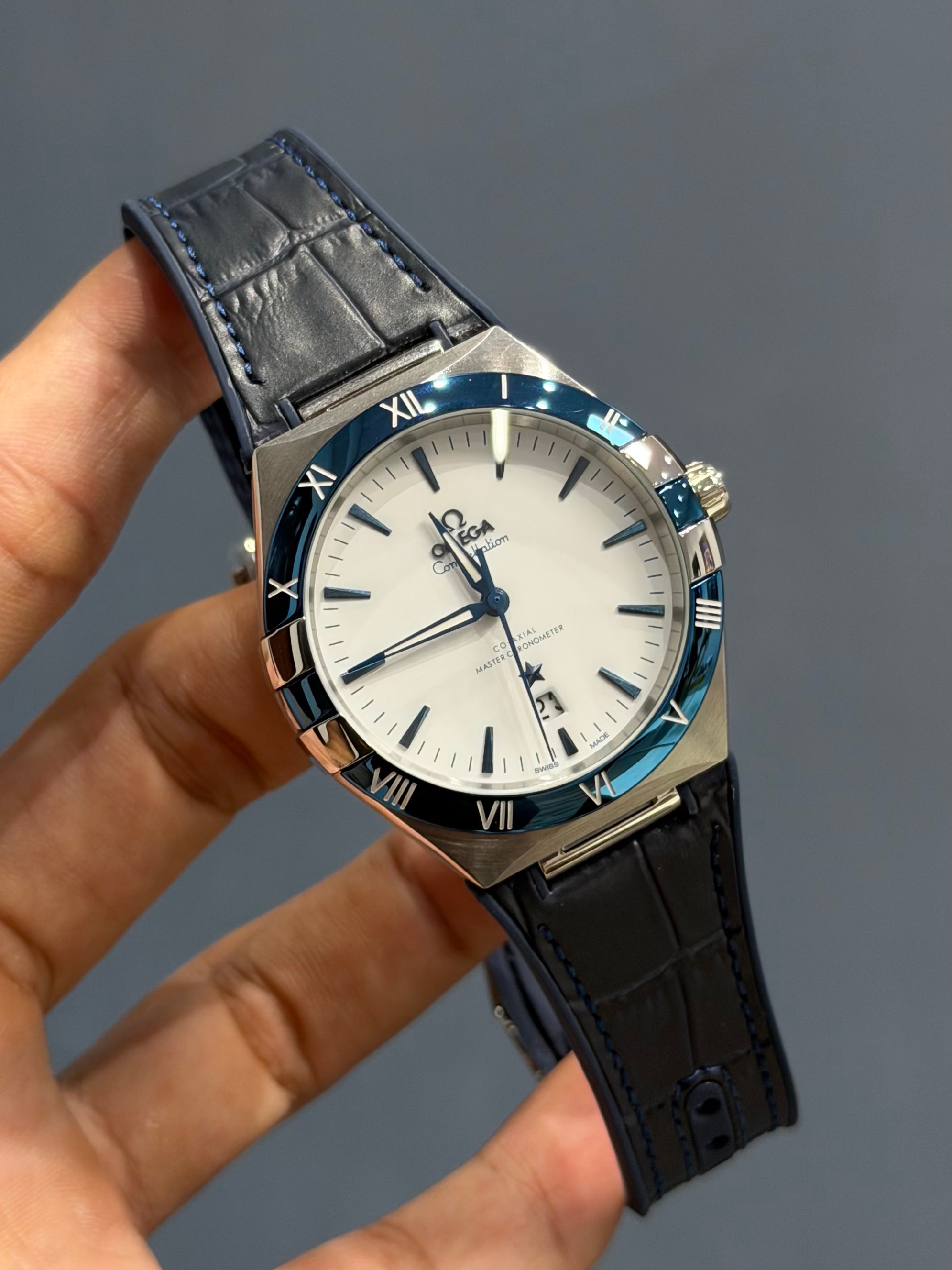 NEW COLLECTION SILVER CASE WITH WHITE DIAL AUTOMATIC WATCH