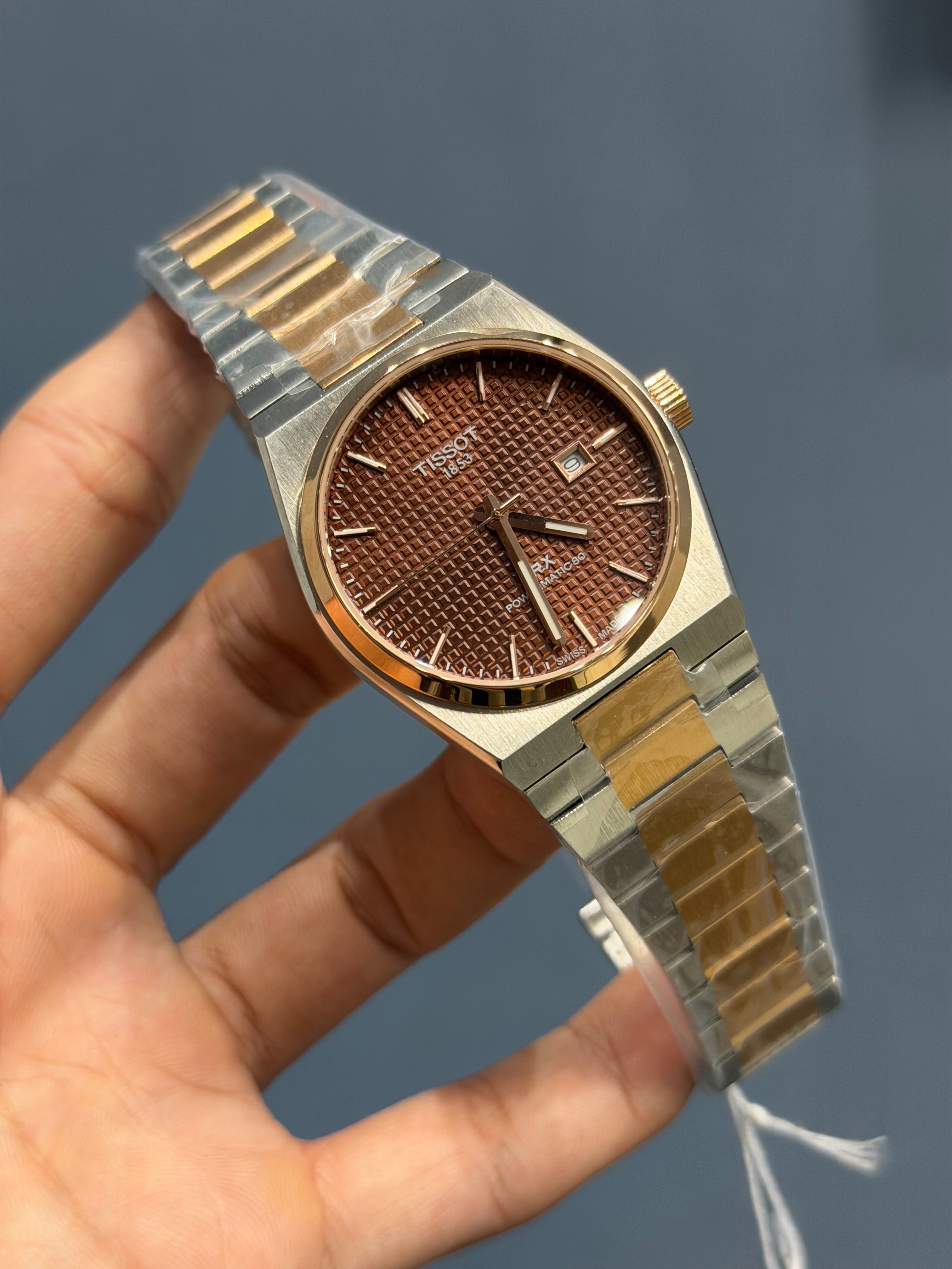 NEW COLLECTION TWOTONE ROSE & BROWN TEXTURED DIAL STAINLESS STEEL QUARTZ WATCH
