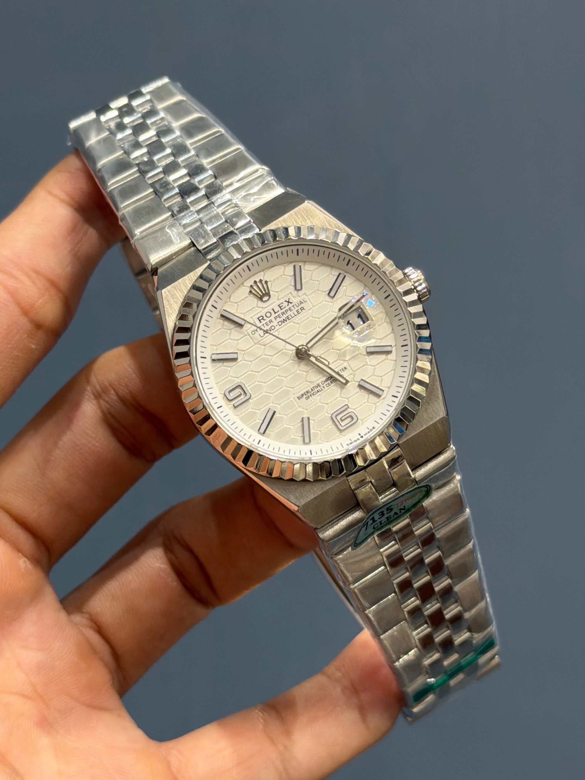 NEW COLLECTION LD 40 SILVER WITH WHITE DIAL AUTOMATIC WATCH OZ MADE
