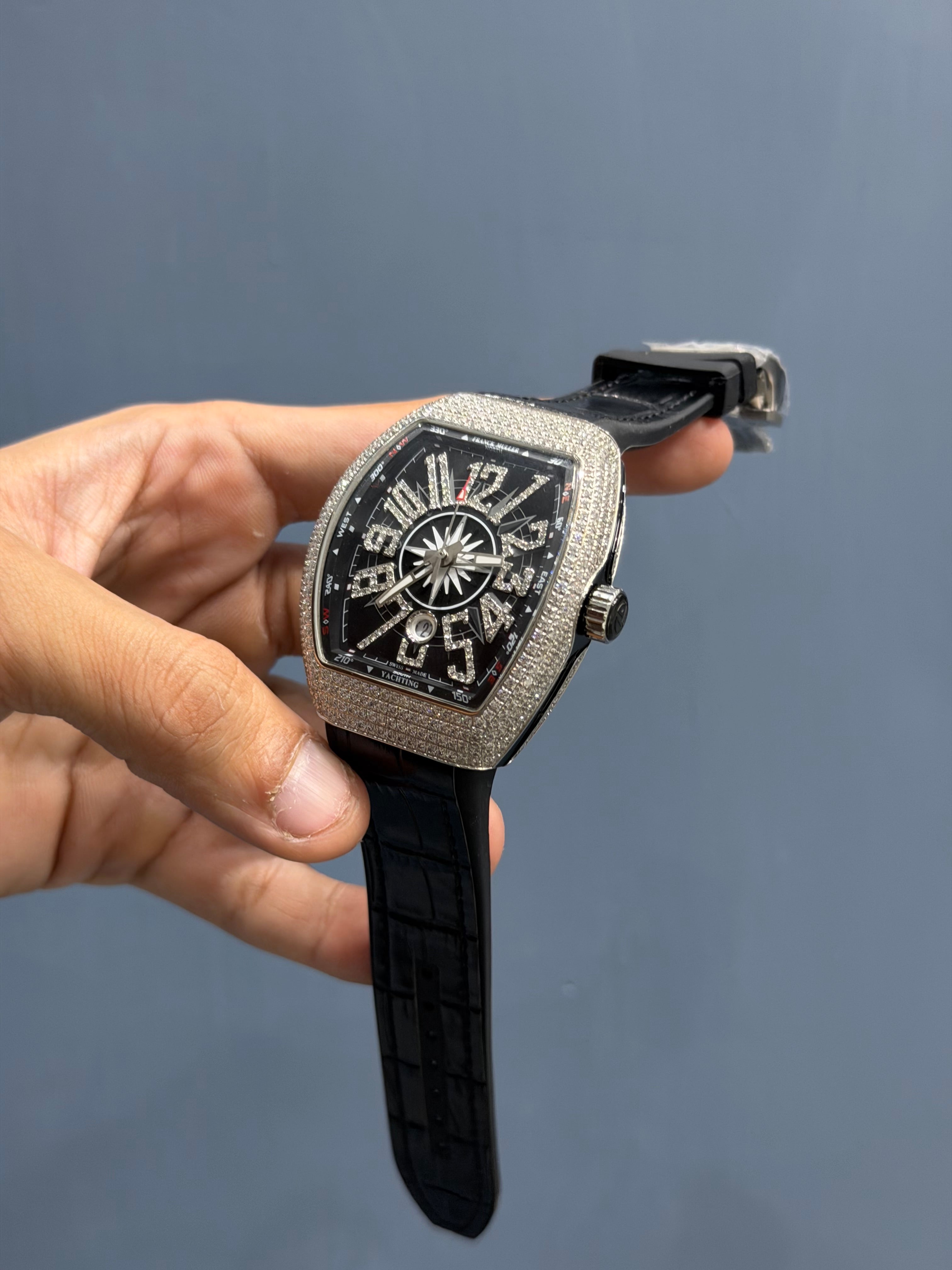 NEW COLLECTION SILVER STONE CASE WITH BLACK DIAL AND LEATHER STRAP