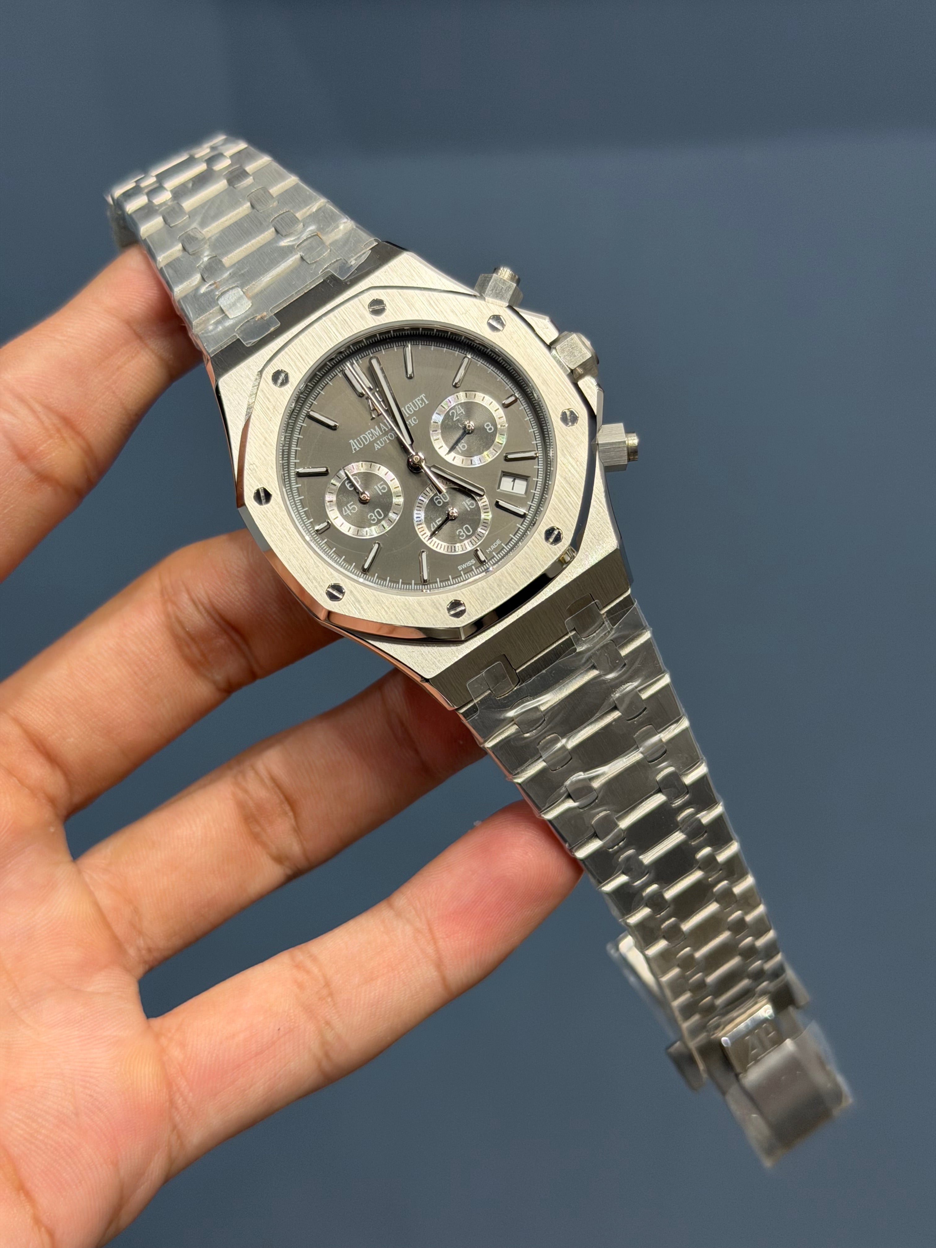 NEW COLLECTION CHRONOGRAPH SILVER WITH GREY DIAL CHAIN WATCH