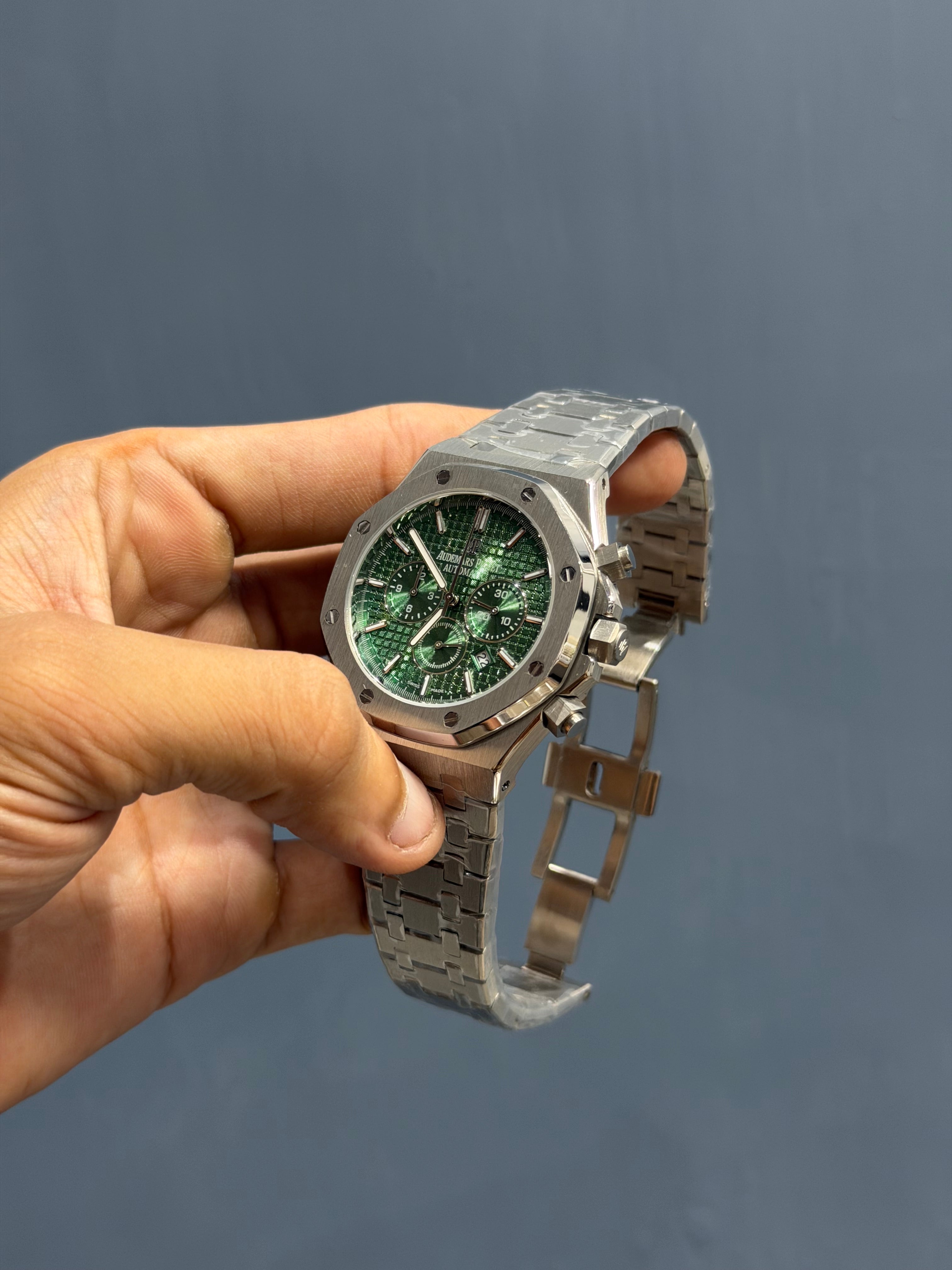 NEW COLLECTION CHRONOGRAPH SILVER WITH GREEN DIAL CHAIN WATCH