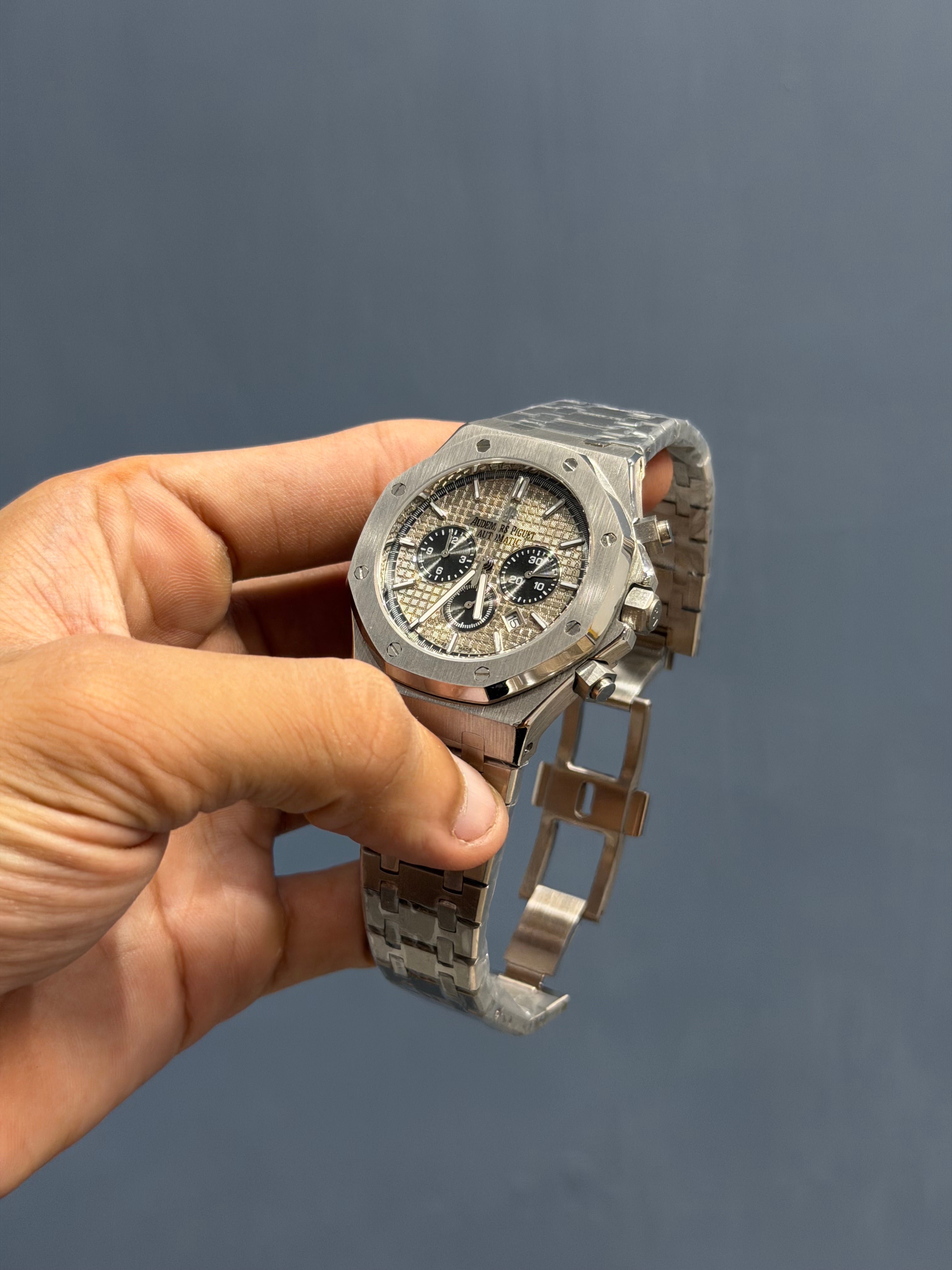 NEW COLLECTION CHRONOGRAPH SILVER WITH GREY DIAL CHAIN WATCH