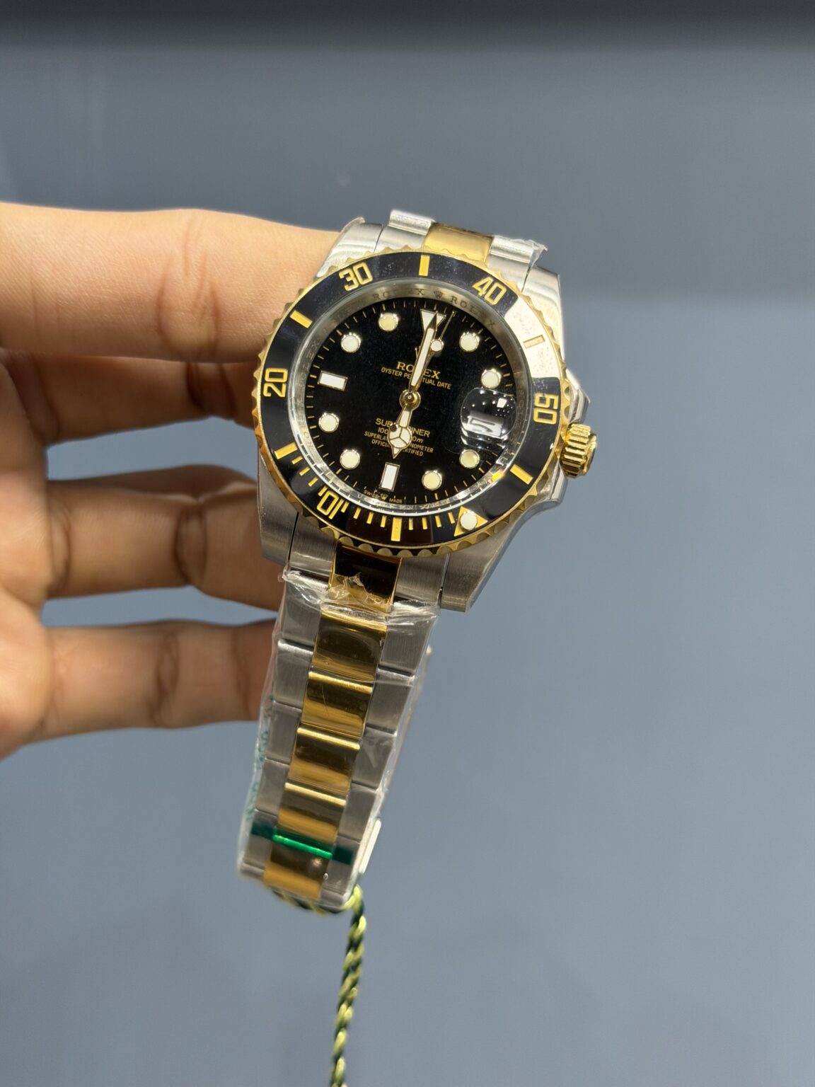 NEW COLLECTION 40 TWOTONE GOLD WITH BLACK DIAL & BLACK BEZEL AUTOMATIC WATCH ZR FACTORY