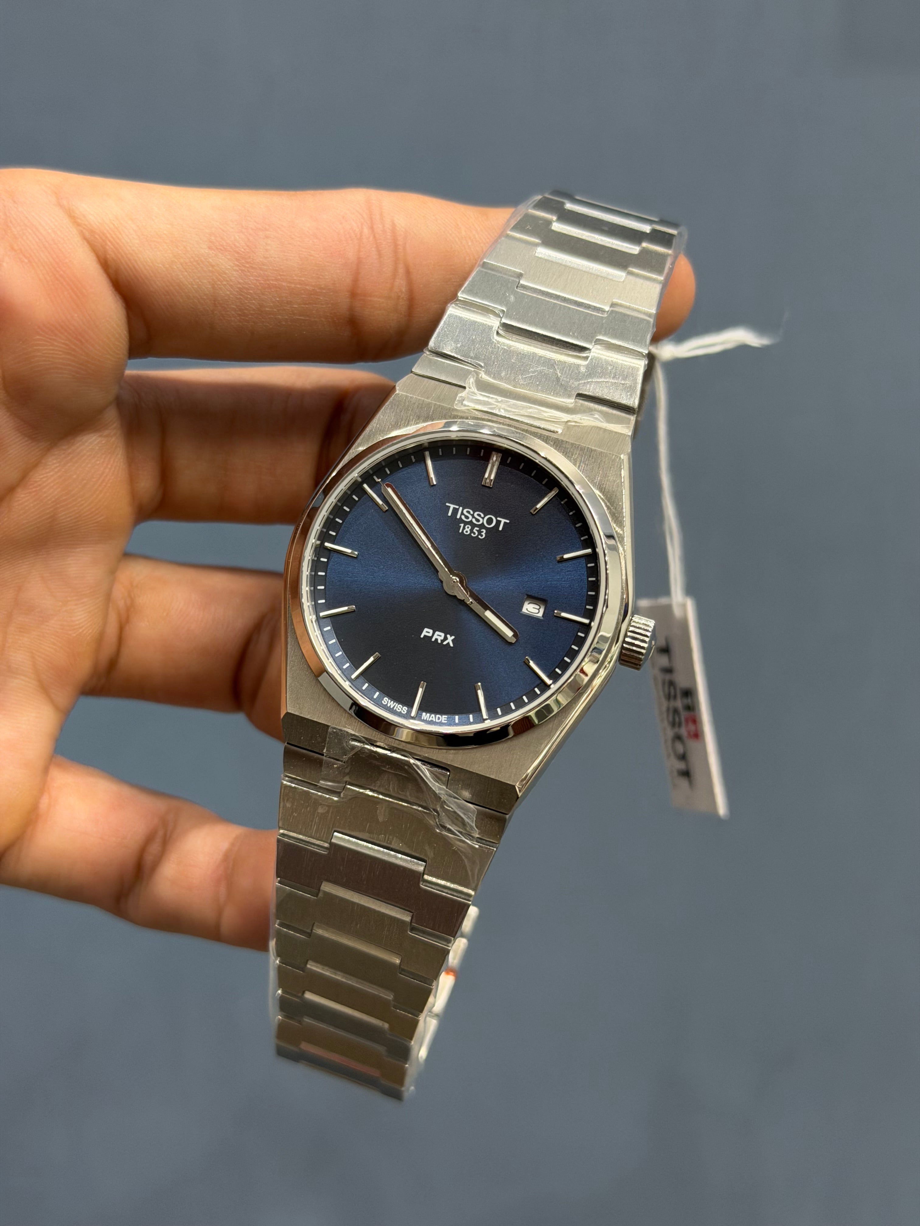 NEW COLLECTION SILVER WITH BLUE PLAIN DIAL STAINLESS STEEL QUARTZ WATCH