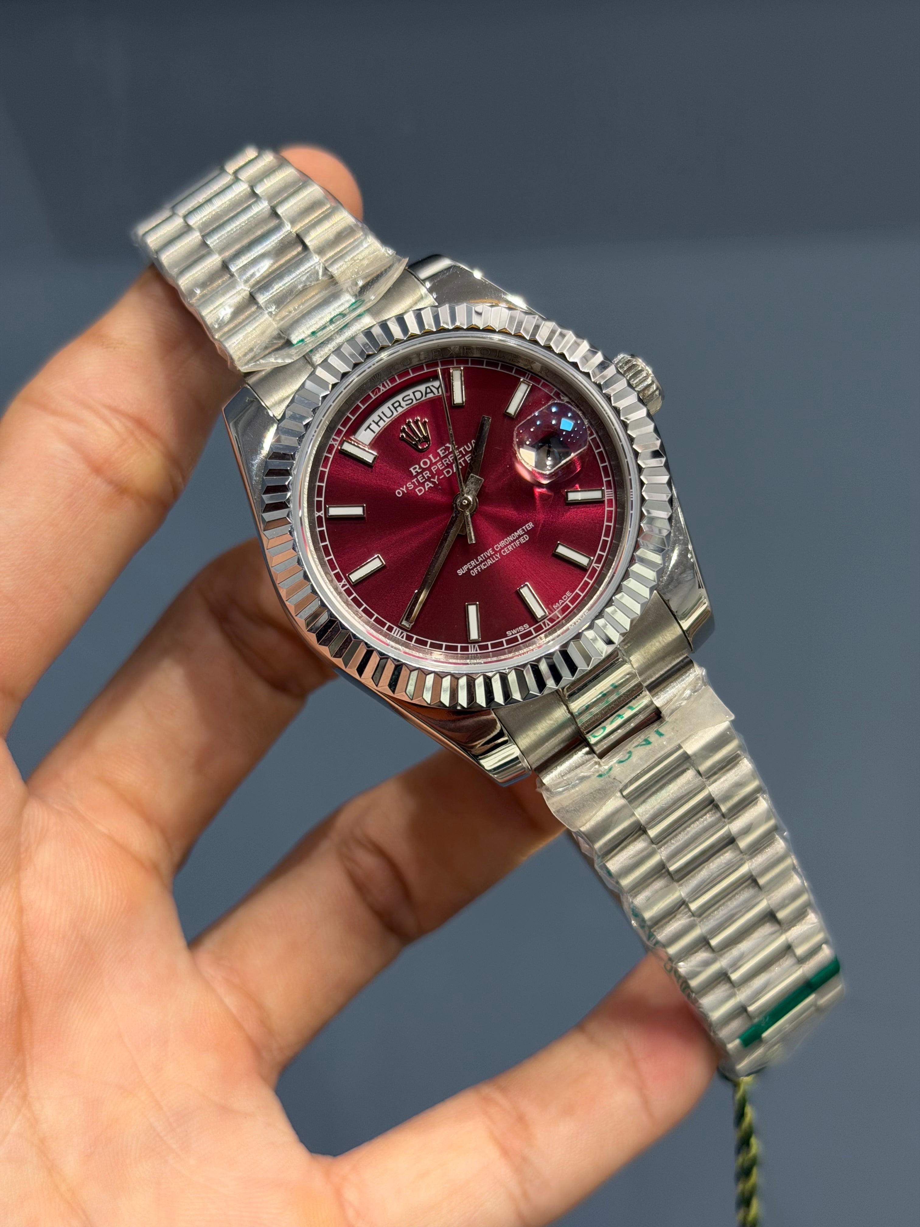NEW COLLECTION 40MM SILVER WITH MAHROON DIAL SHORT INDEX FIGURE YZ MADE