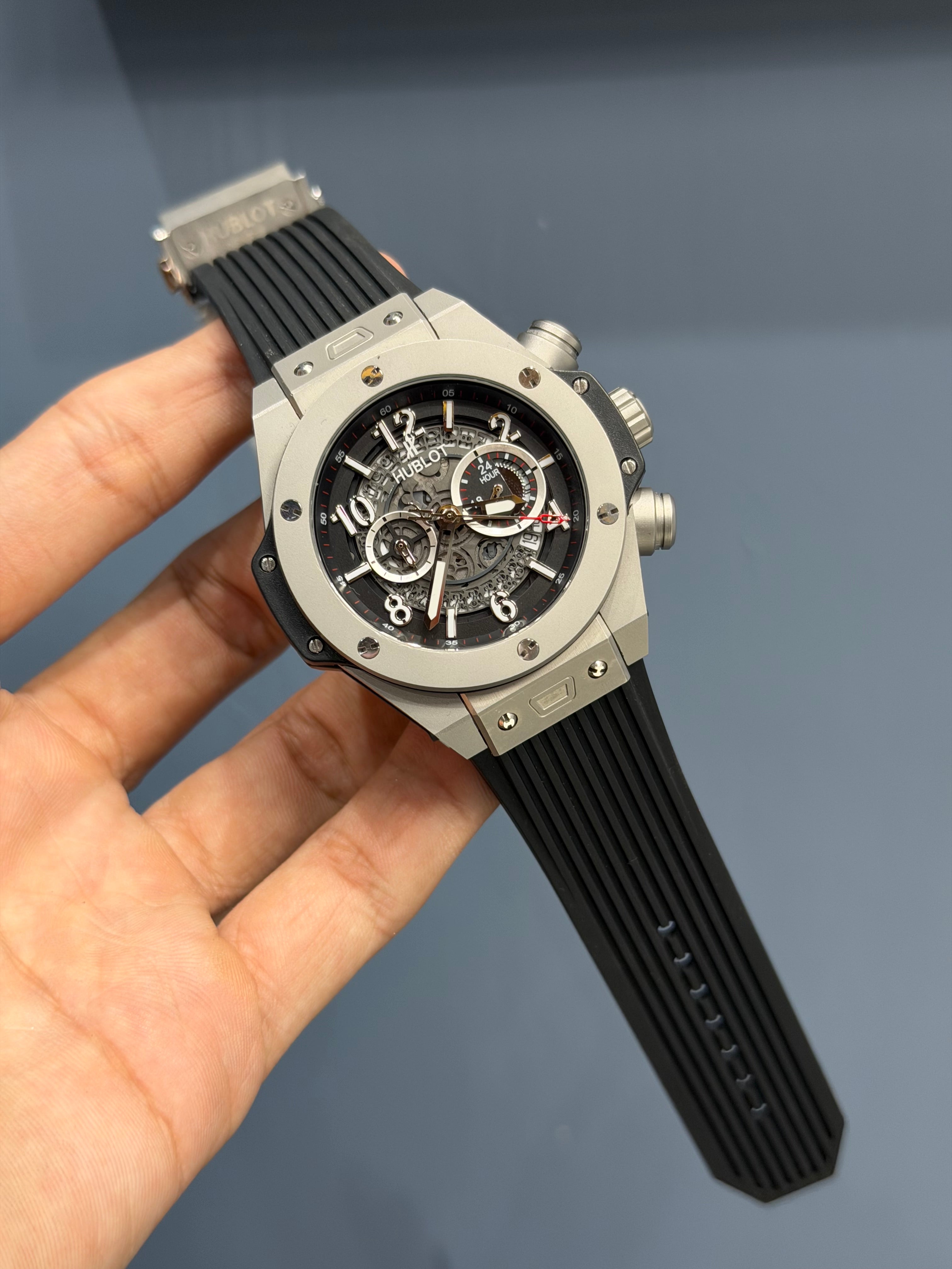 NEW COLLECTION CHRONOGRAPH MATT CASE WITH BLACK DIAL PVC STRAP