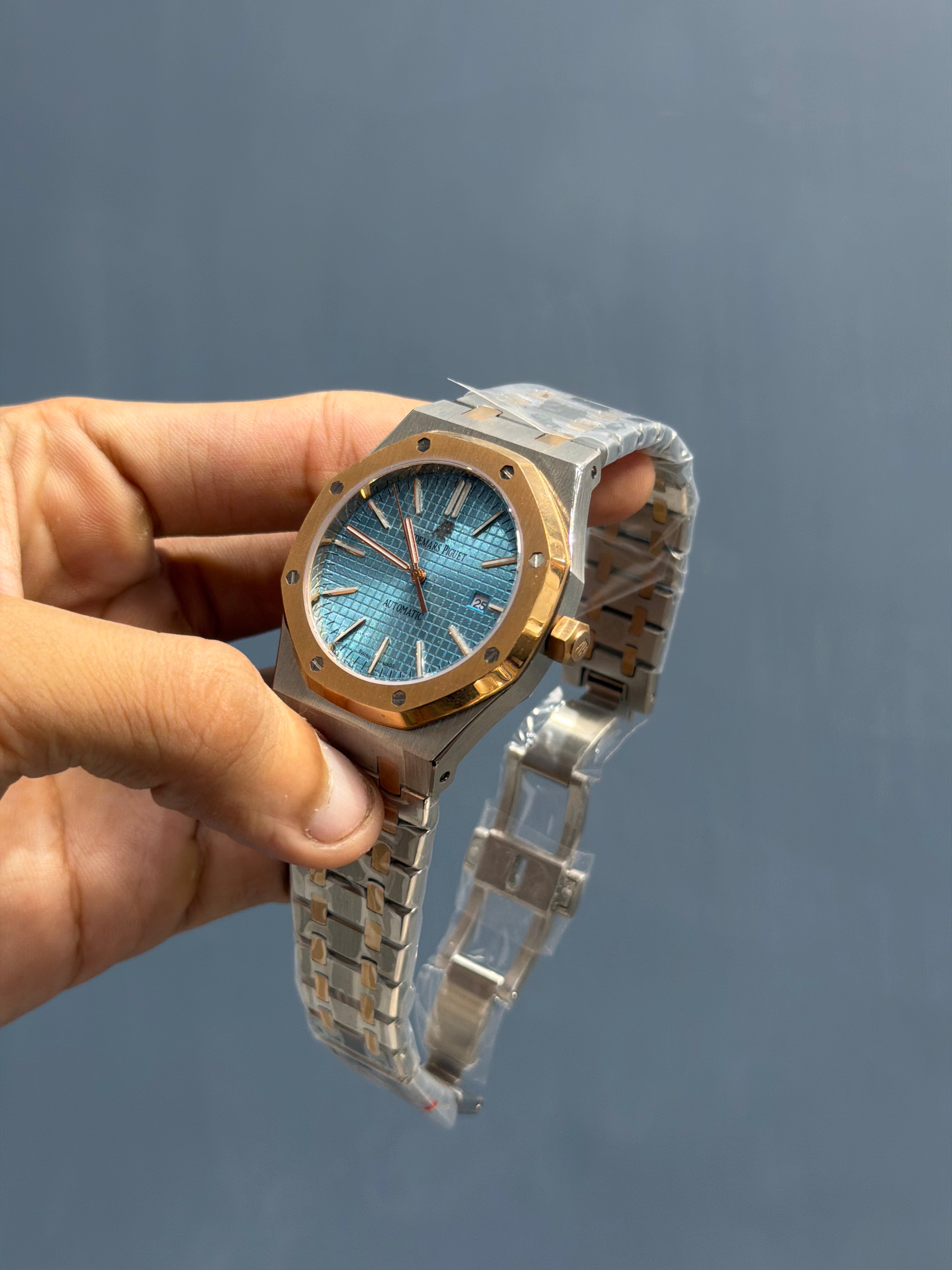 NEW COLLECTION ROSE TWOTONE WITH TIFFANY DIAL CHAIN WATCH FOR MEN