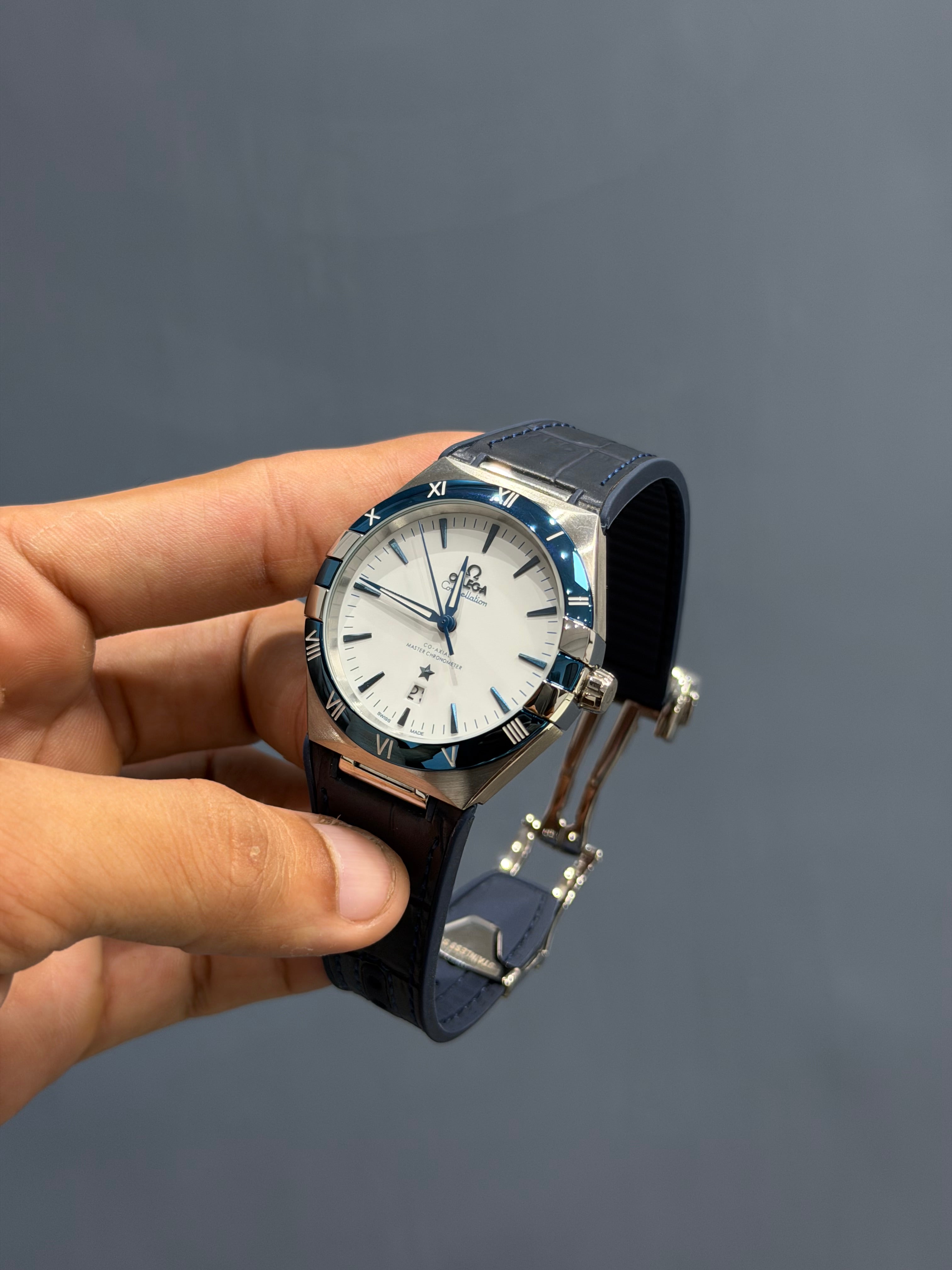 NEW COLLECTION SILVER CASE WITH WHITE DIAL AUTOMATIC WATCH