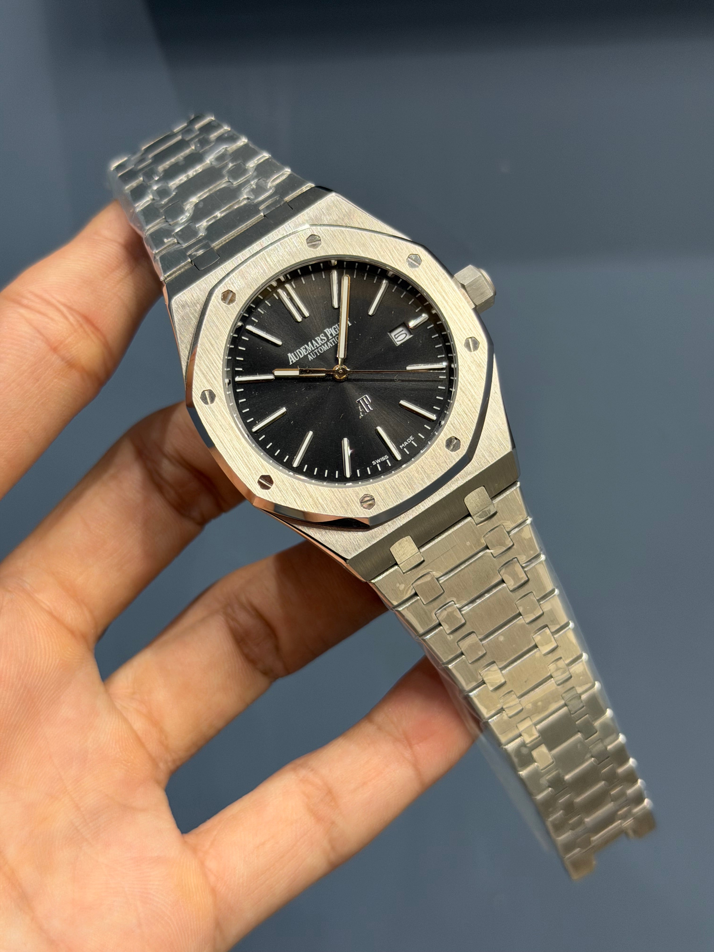NEW COLLECTION SILVER WITH BLACK DIAL CHAIN WATCH FOR MEN