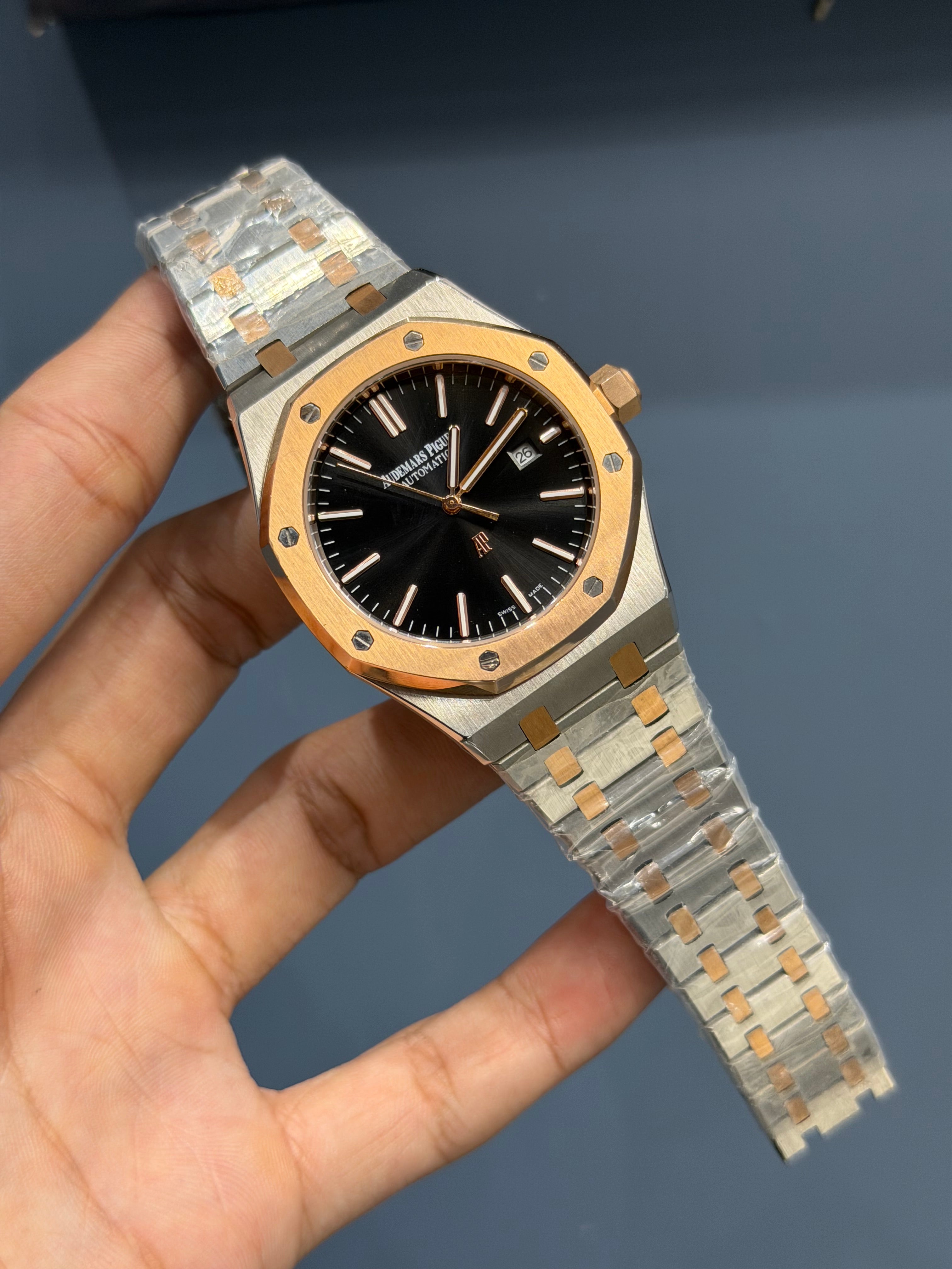 NEW COLLECTION ROSE TWOTONE WITH BLACK DIAL CHAIN WATCH FOR MEN