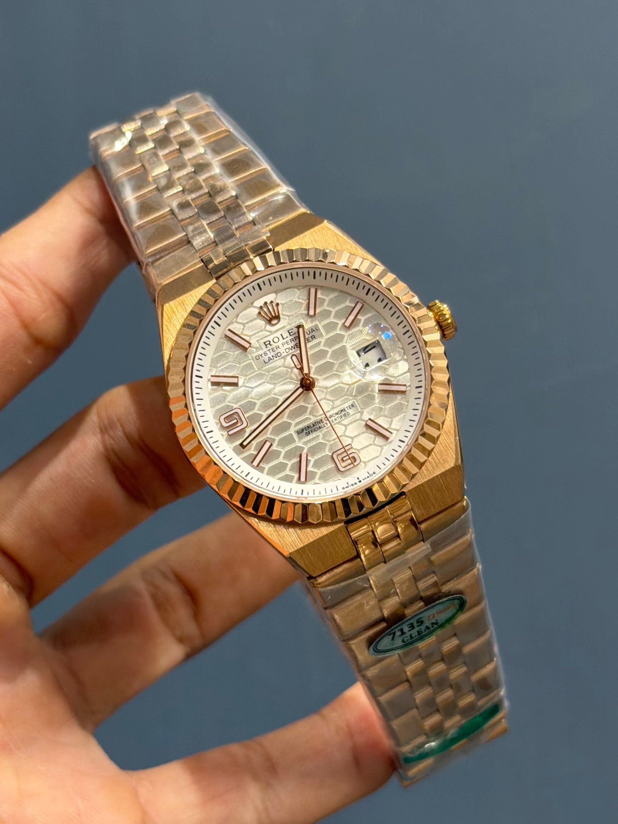 NEW COLLECTION LD 40 ROSE GOLD WITH WHITE DIAL AUTOMATIC WATCH OZ MADE
