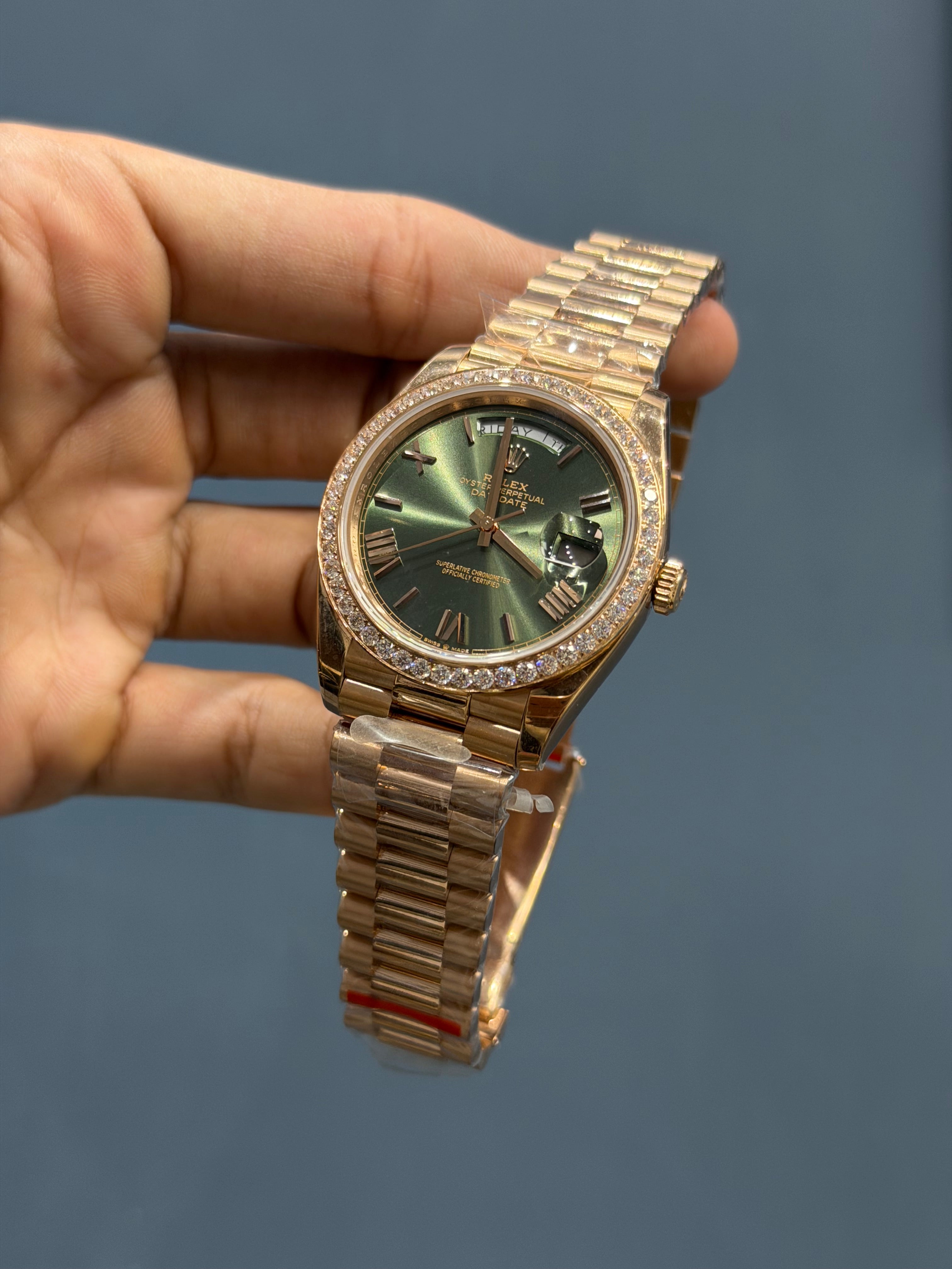 NEW COLLECTION 40 ROSE GOLD WITH GREEN DIAL & STONE BEZEL AUTOMATIC WATCH BP MADE