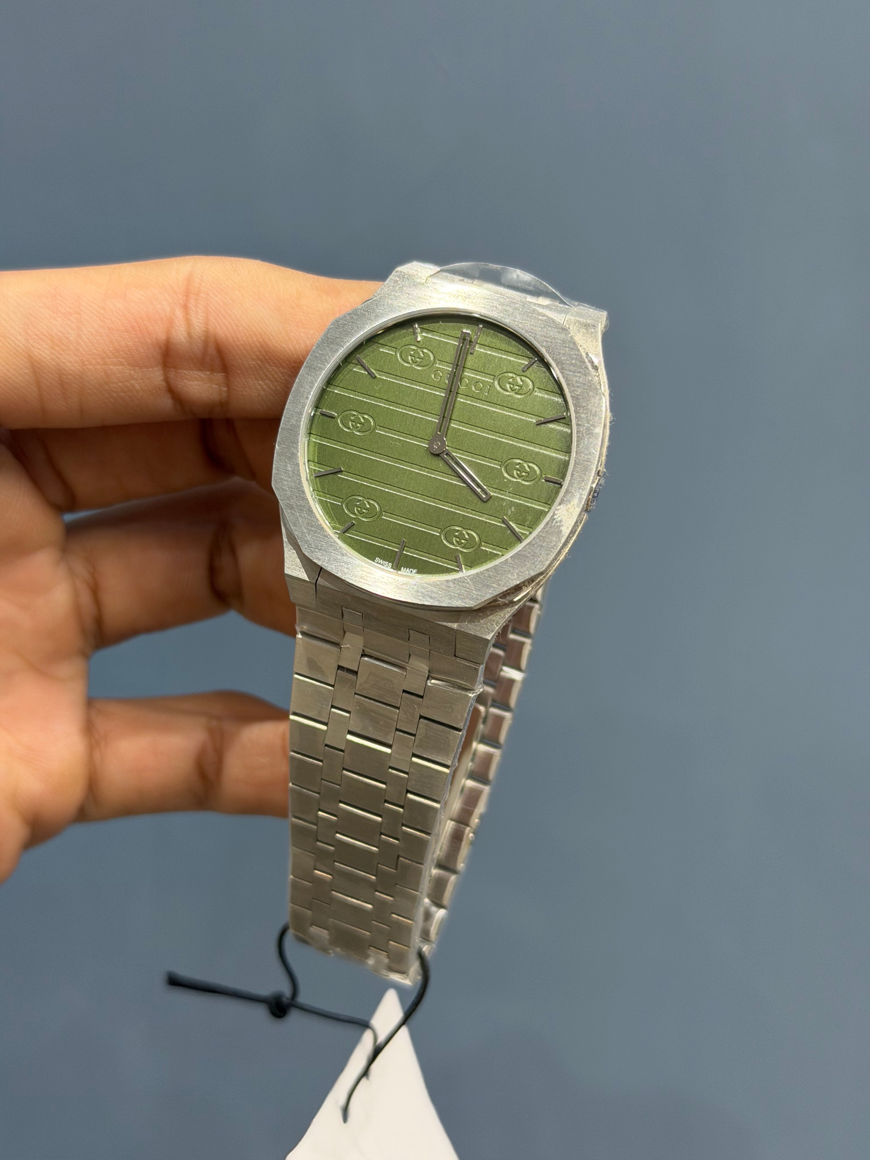 NEW COLLECTION SILVER WITH GREEN DIAL CHAIN SLIM WATCH
