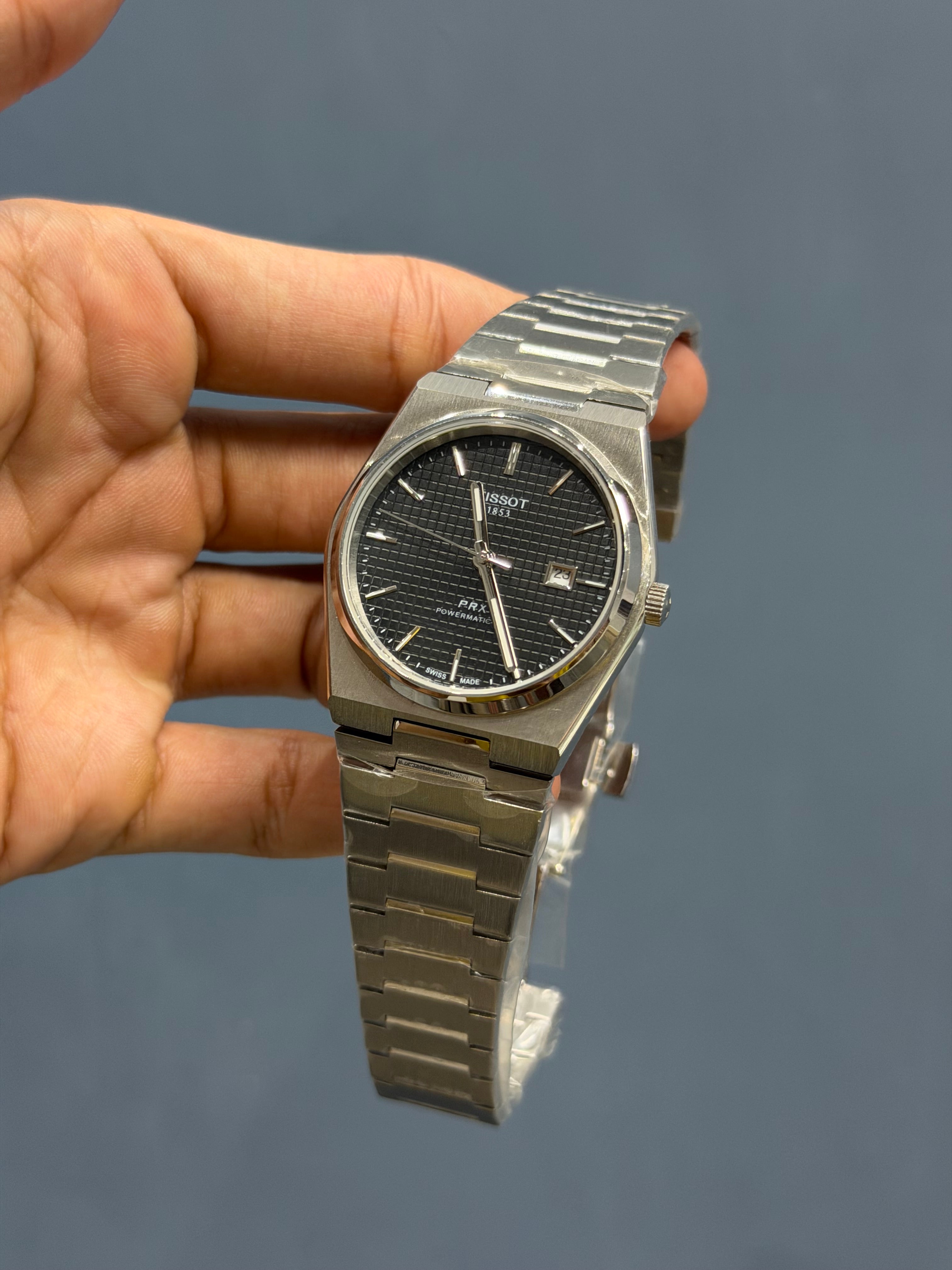 NEW COLLECTION SILVER WITH BLACK TEXTURED DIAL STAINLESS STEEL AUTOMATIC WATCH