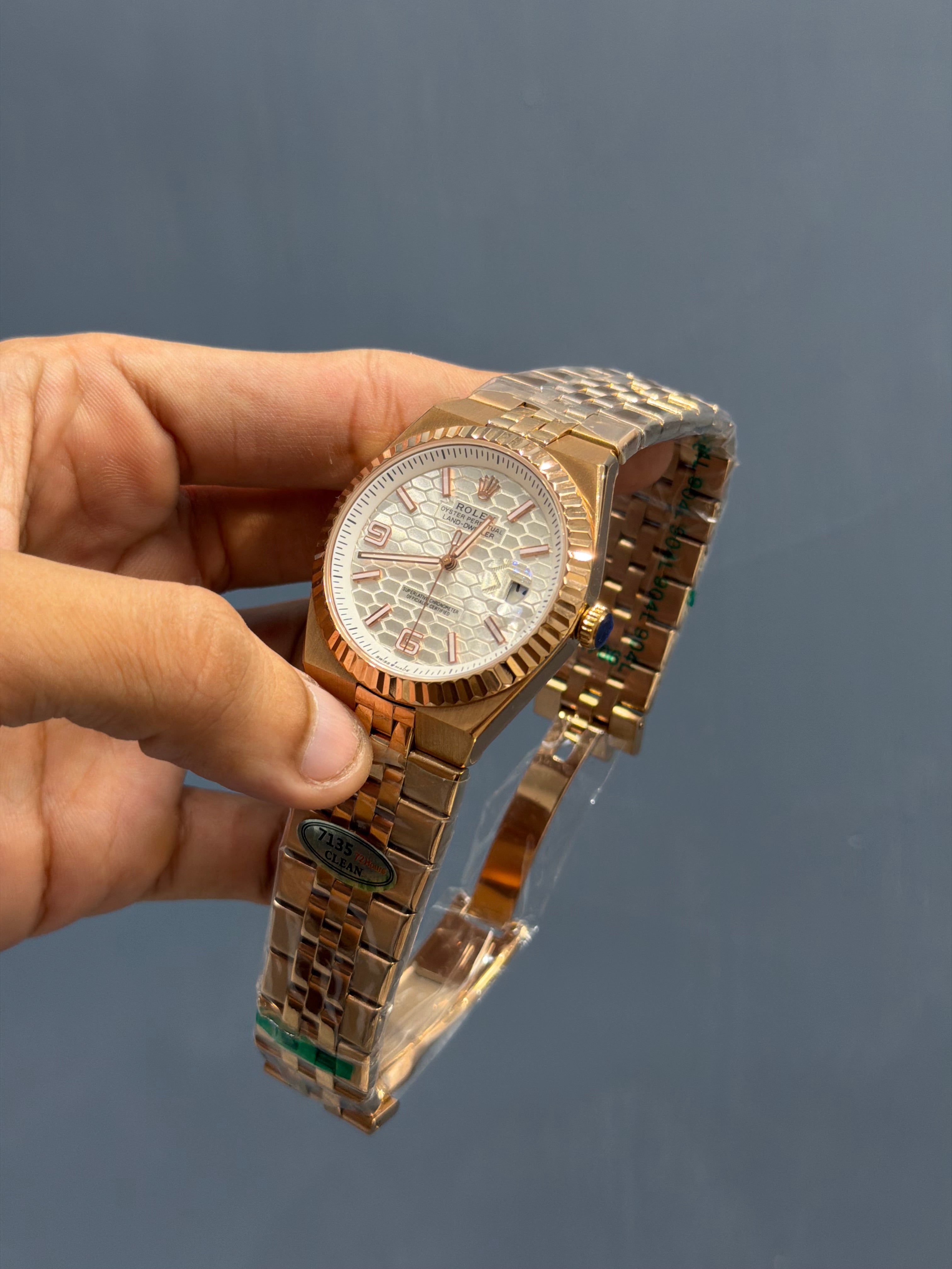 NEW COLLECTION LD 40 ROSE GOLD WITH WHITE DIAL AUTOMATIC WATCH OZ MADE