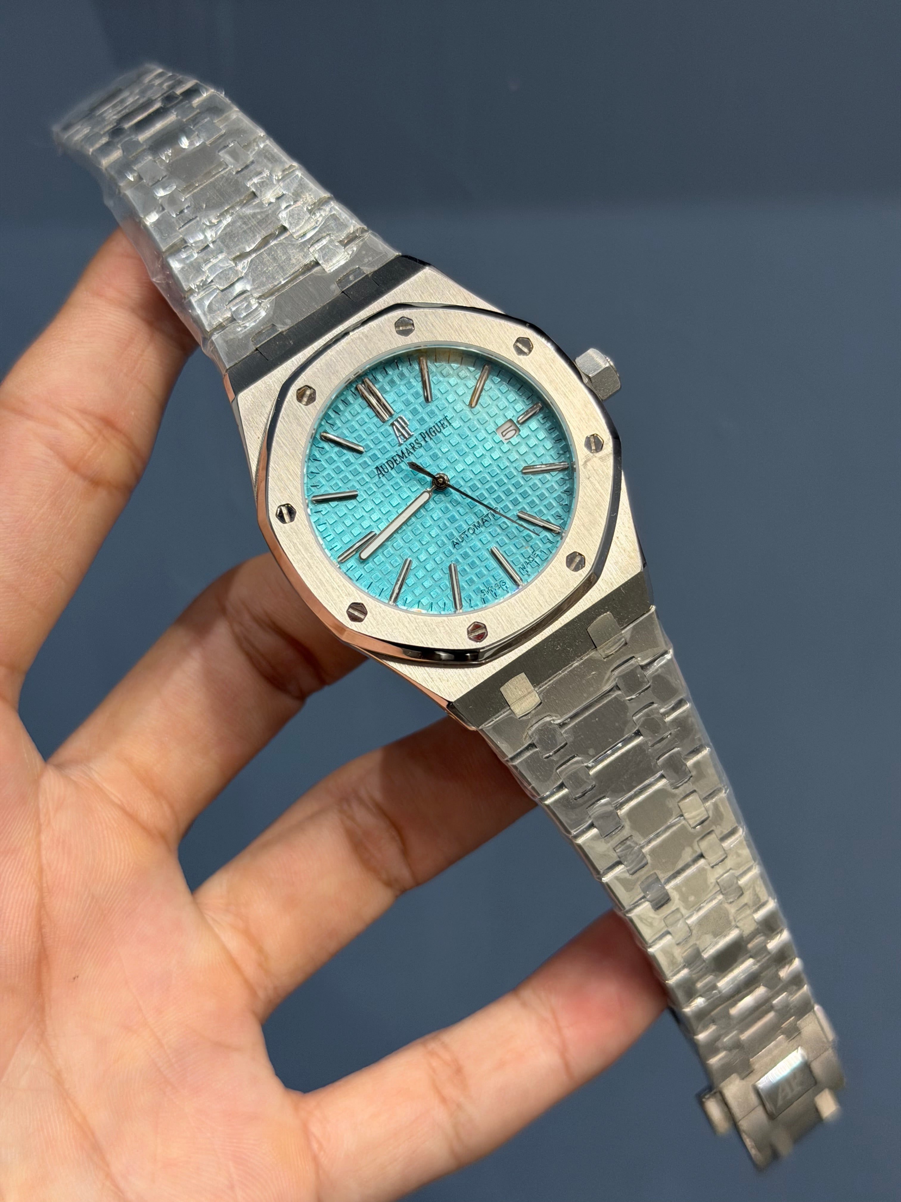 NEW COLLECTION SILVER WITH TIFFANY TEXTURED DIAL CHAIN WATCH FOR MEN
