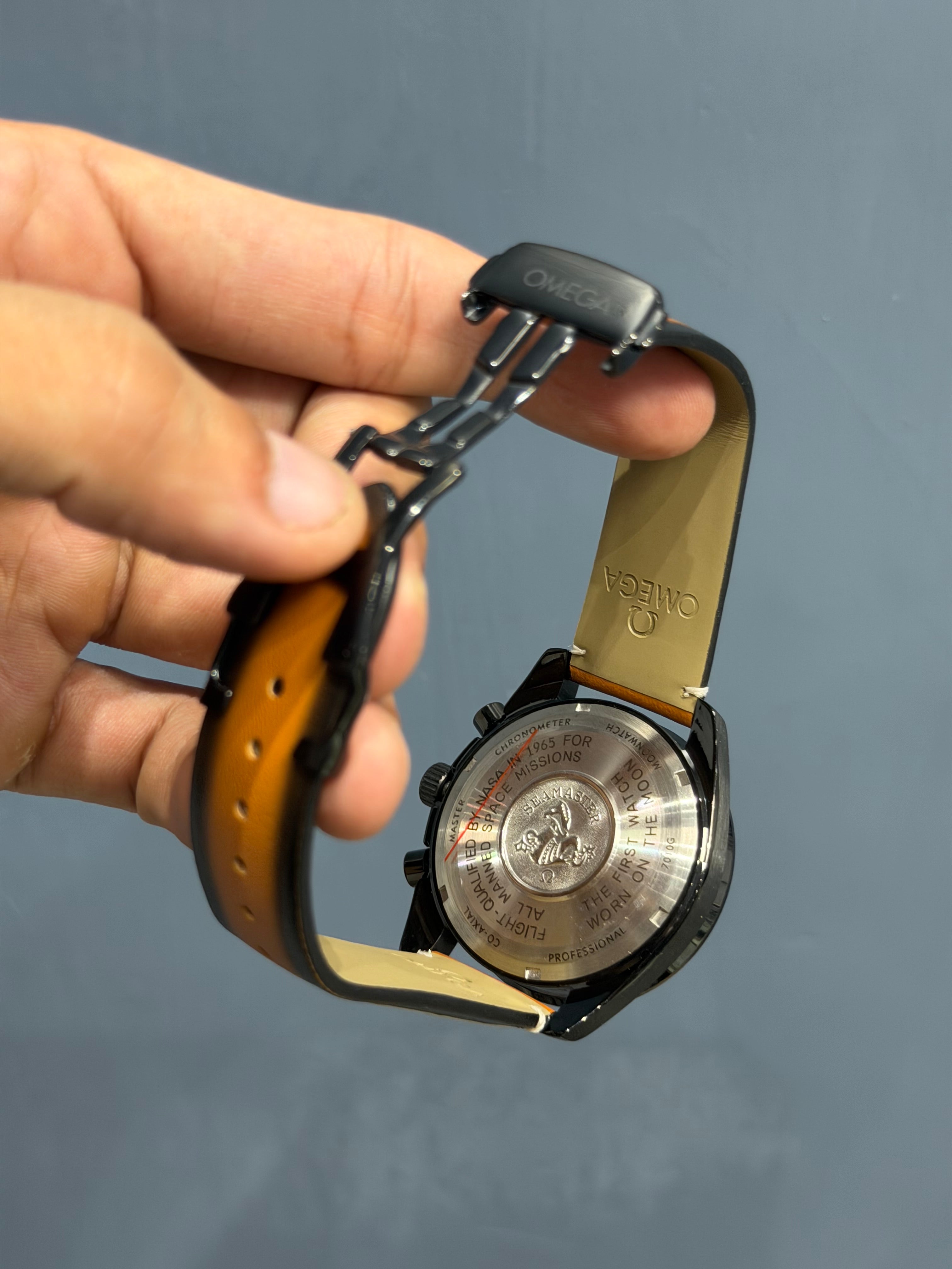 NEW COLLECTION ALL BLACK CASE WITH BLACK DIAL & CAMEL LEATHER STRAP