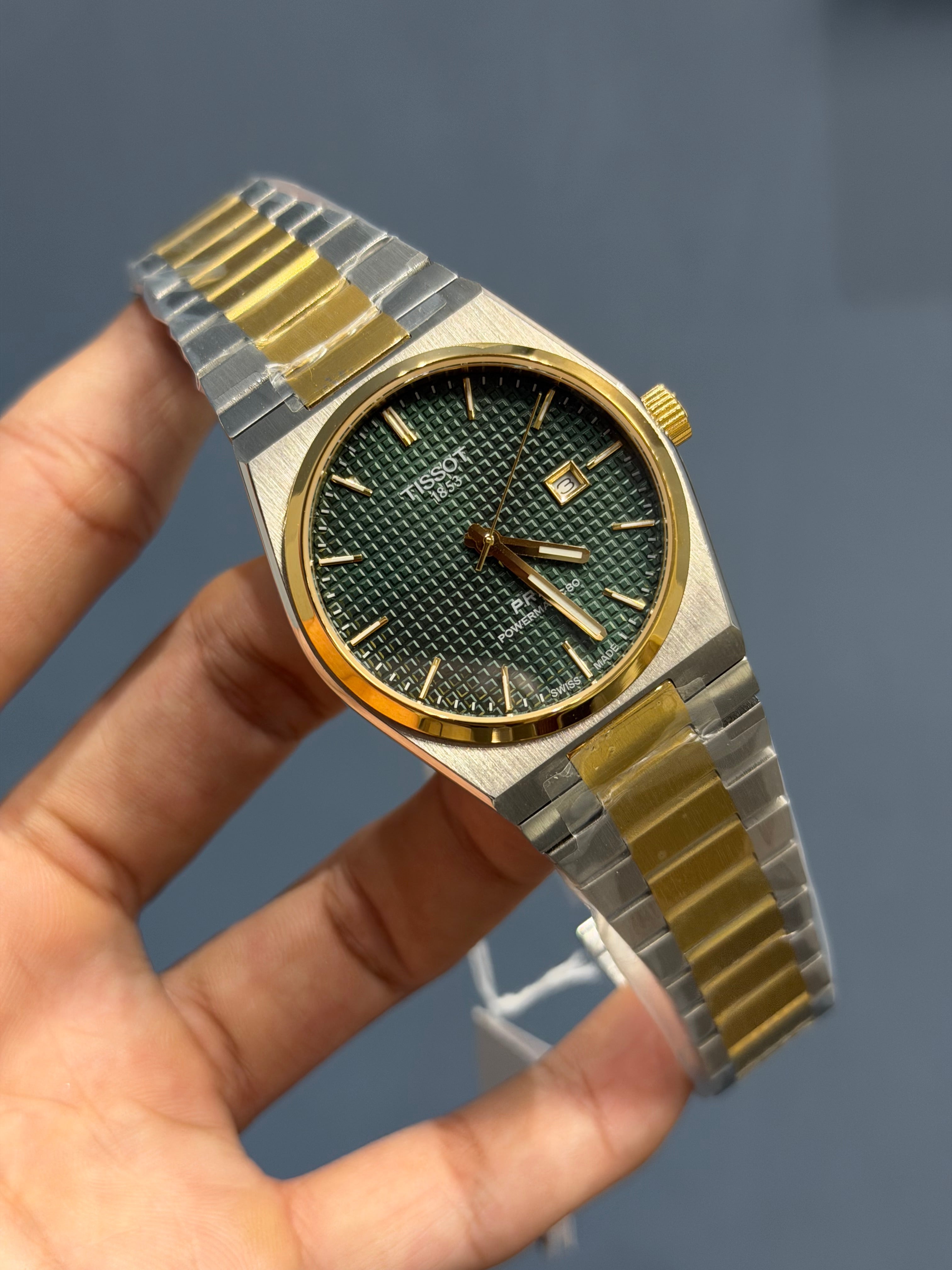 NEW COLLECTION TWOTONE GOLD & GREEN TEXTURED DIAL STAINLESS STEEL QUARTZ WATCH