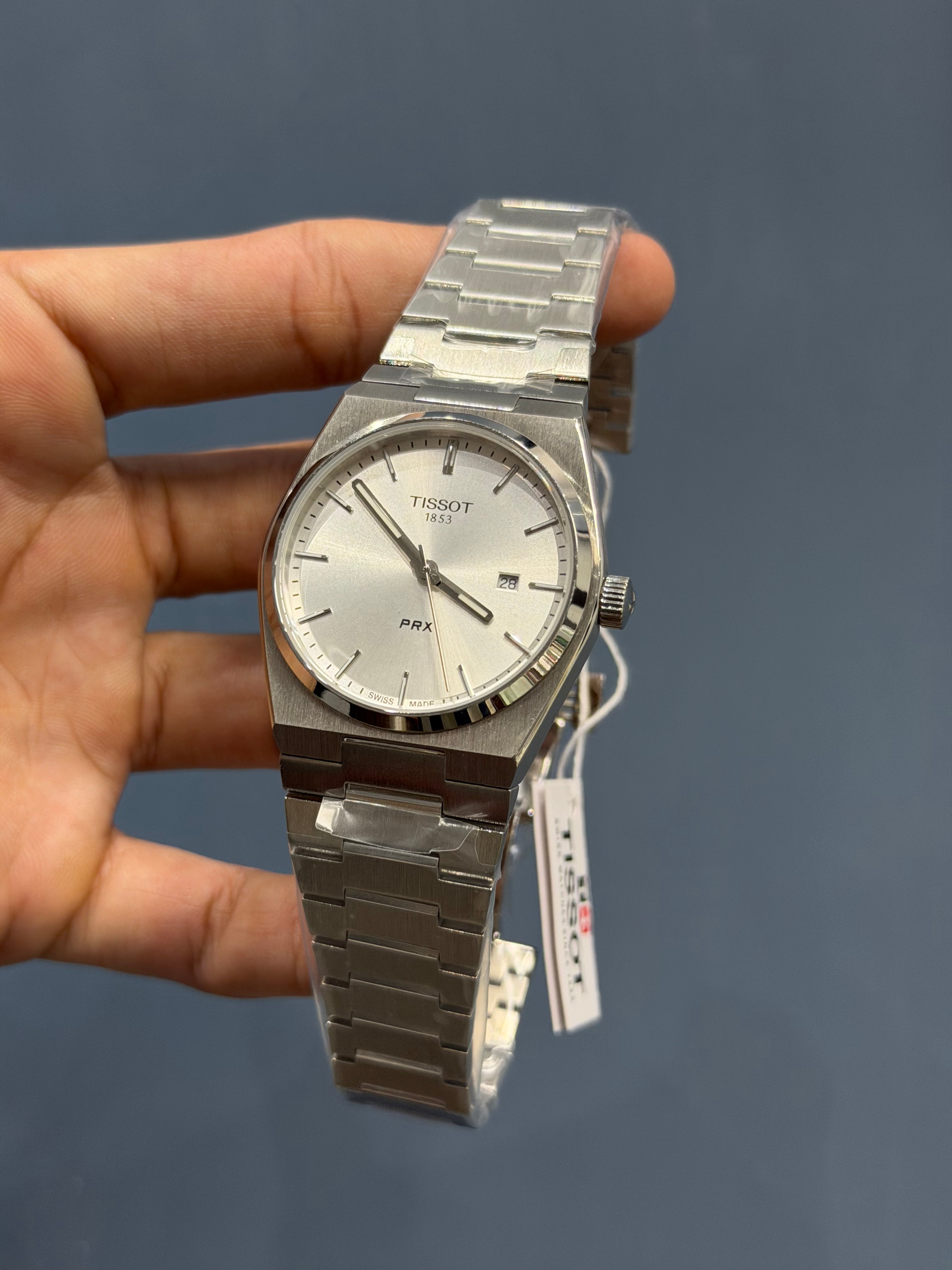 NEW COLLECTION SILVER WITH WHITE PLAIN DIAL STAINLESS STEEL QUARTZ WATCH