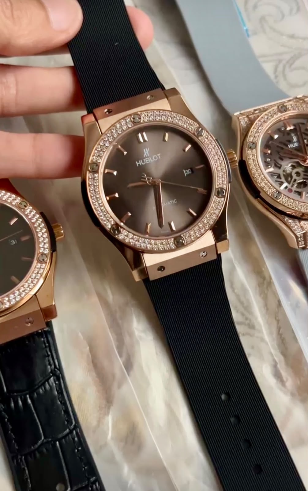 Hublot Classic Fusion Style Automatic Watch – Rose Gold Bezel with Black Dial & Leather Strap