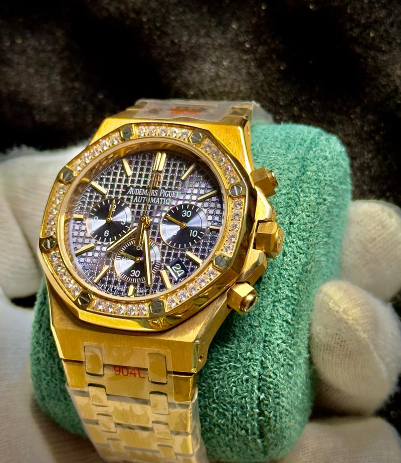Luxury Gold Chronograph Watch – Blue Dial, Gold Sub-Dials & Stainless Steel Bracelet