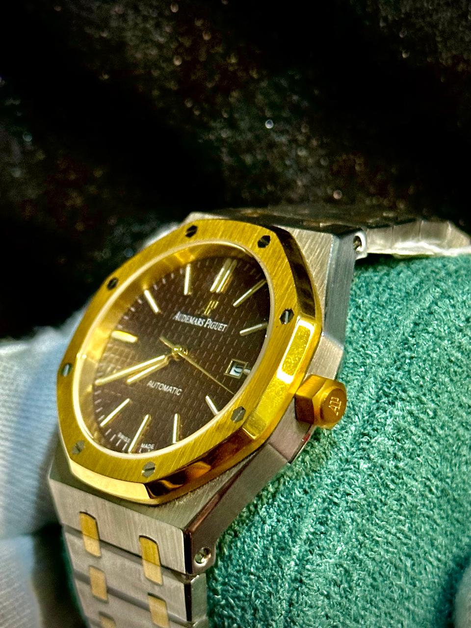 Luxury Gold & Silver Automatic Watch – Brown Textured Dial & Two-Tone Bracelet
