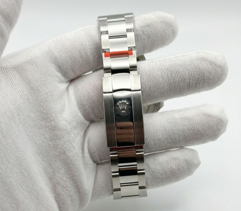 Rolex Day-Date Style Luxury Watch – Silver Tone, Turquoise Dial & Diamond-Style Bezel