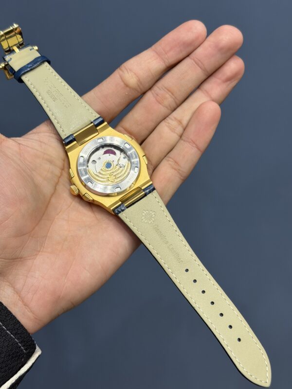 NEW COLLECTION GOLDEN CASE WITH GOLDEN DIAL & BLACK LEATHER STRAP